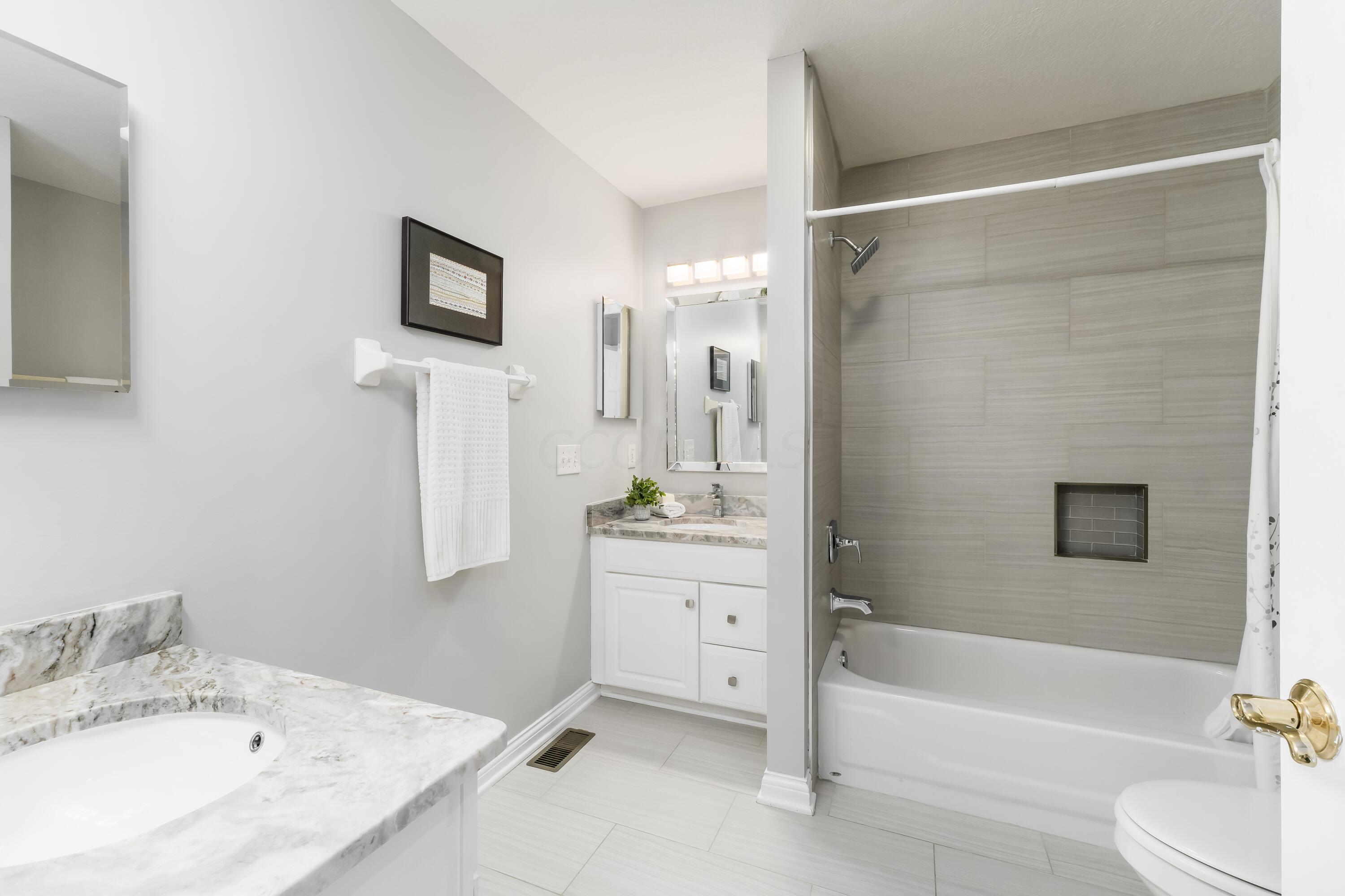 5360 Turnberry Drive