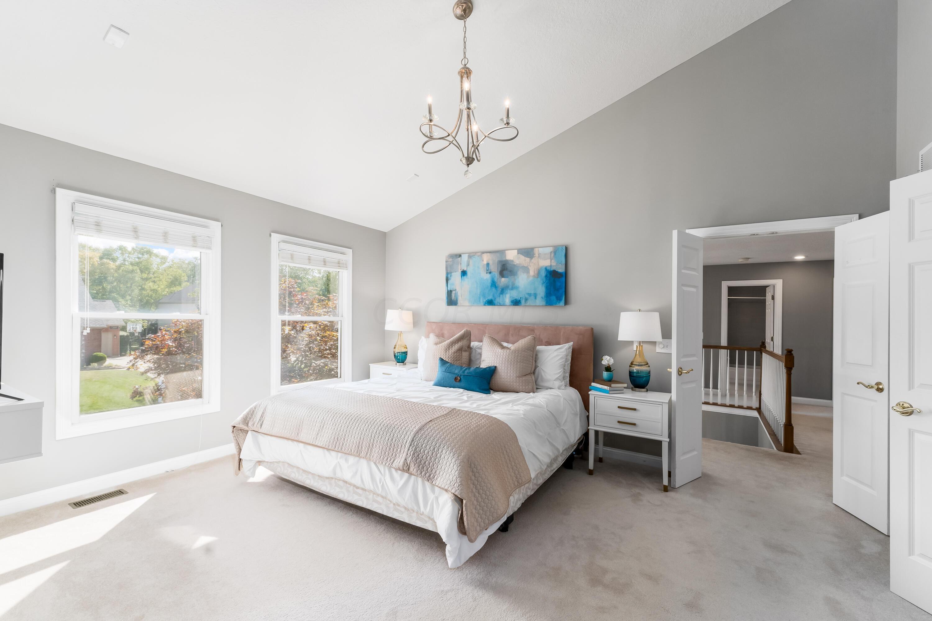 5360 Turnberry Drive