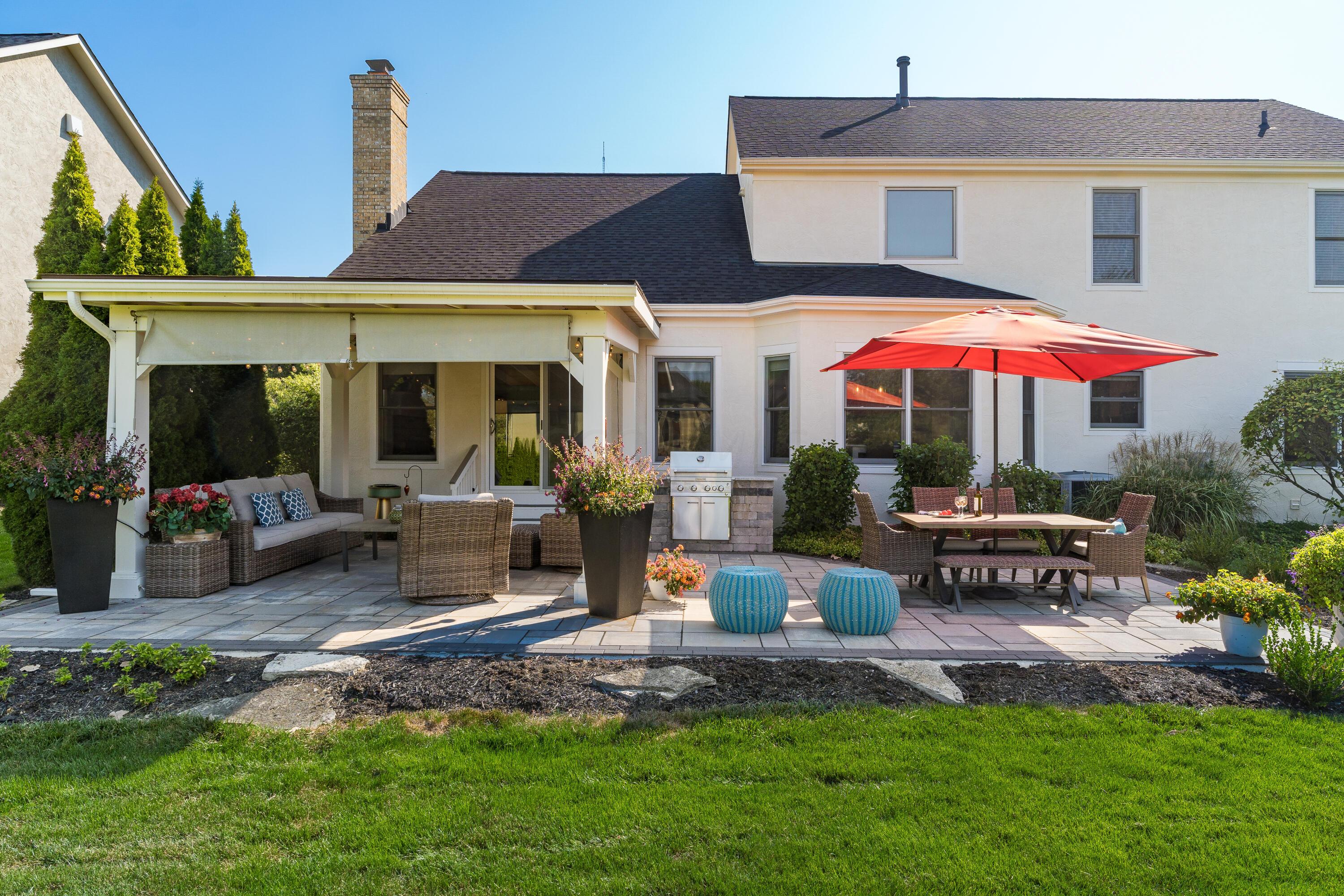 5360 Turnberry Drive