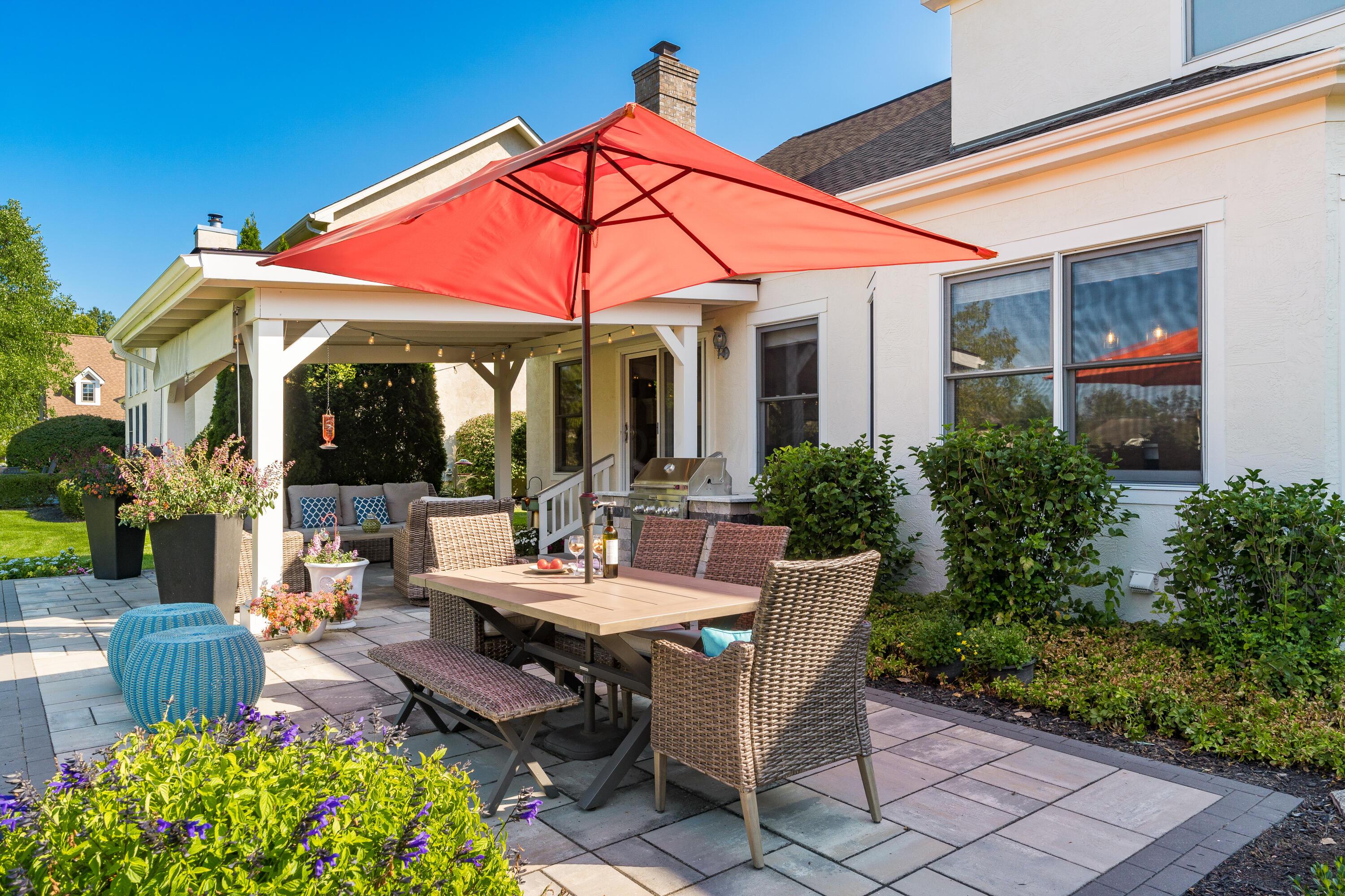 5360 Turnberry Drive