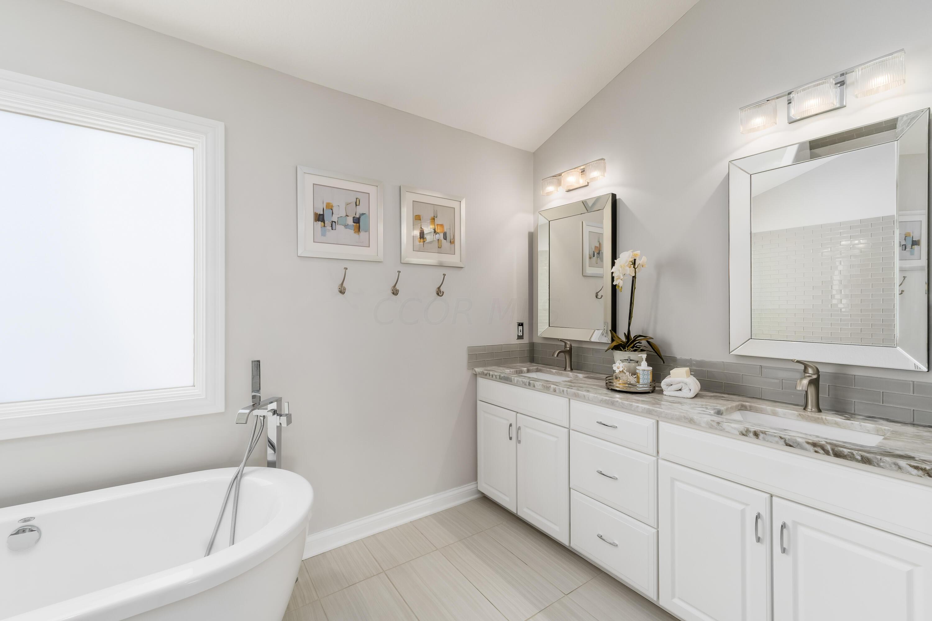 5360 Turnberry Drive