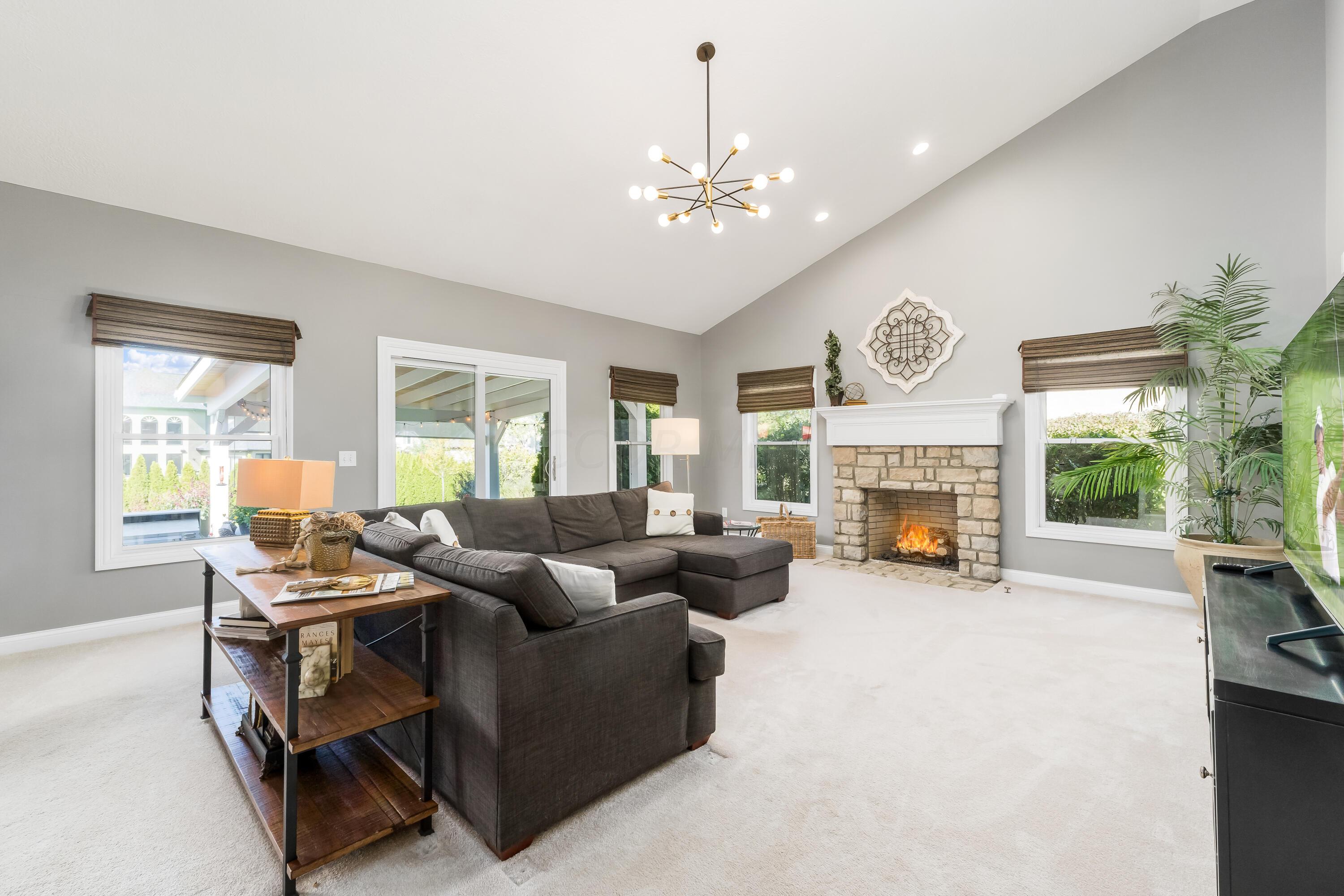 5360 Turnberry Drive