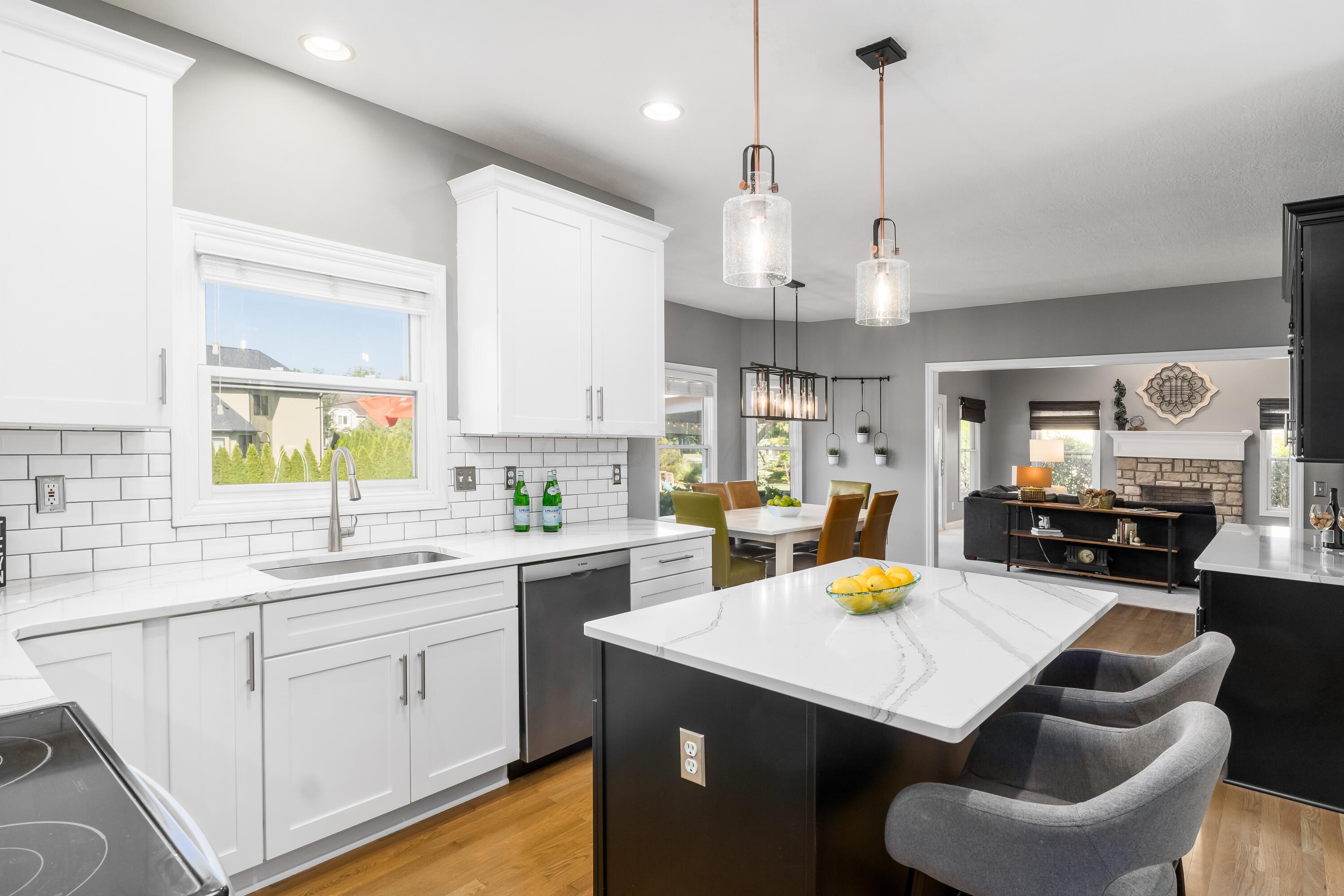 5360 Turnberry Drive