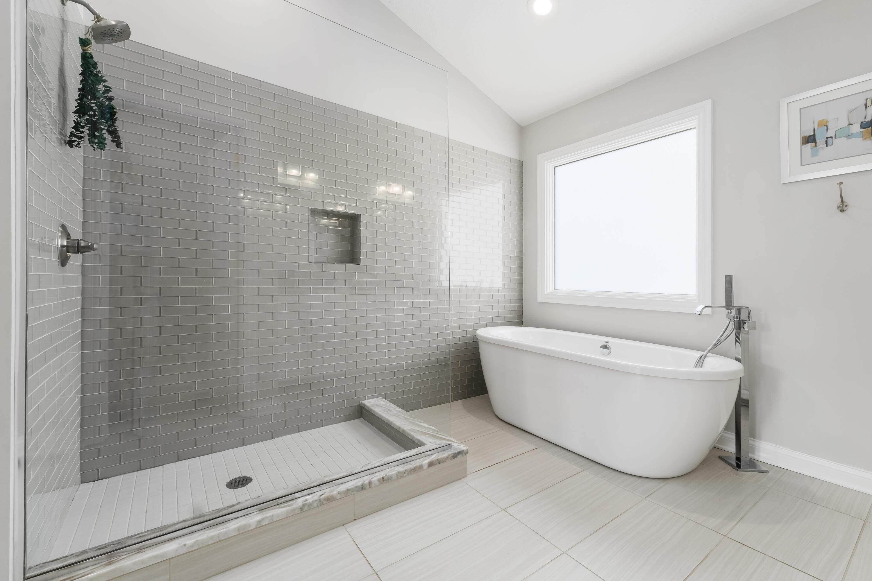 5360 Turnberry Drive