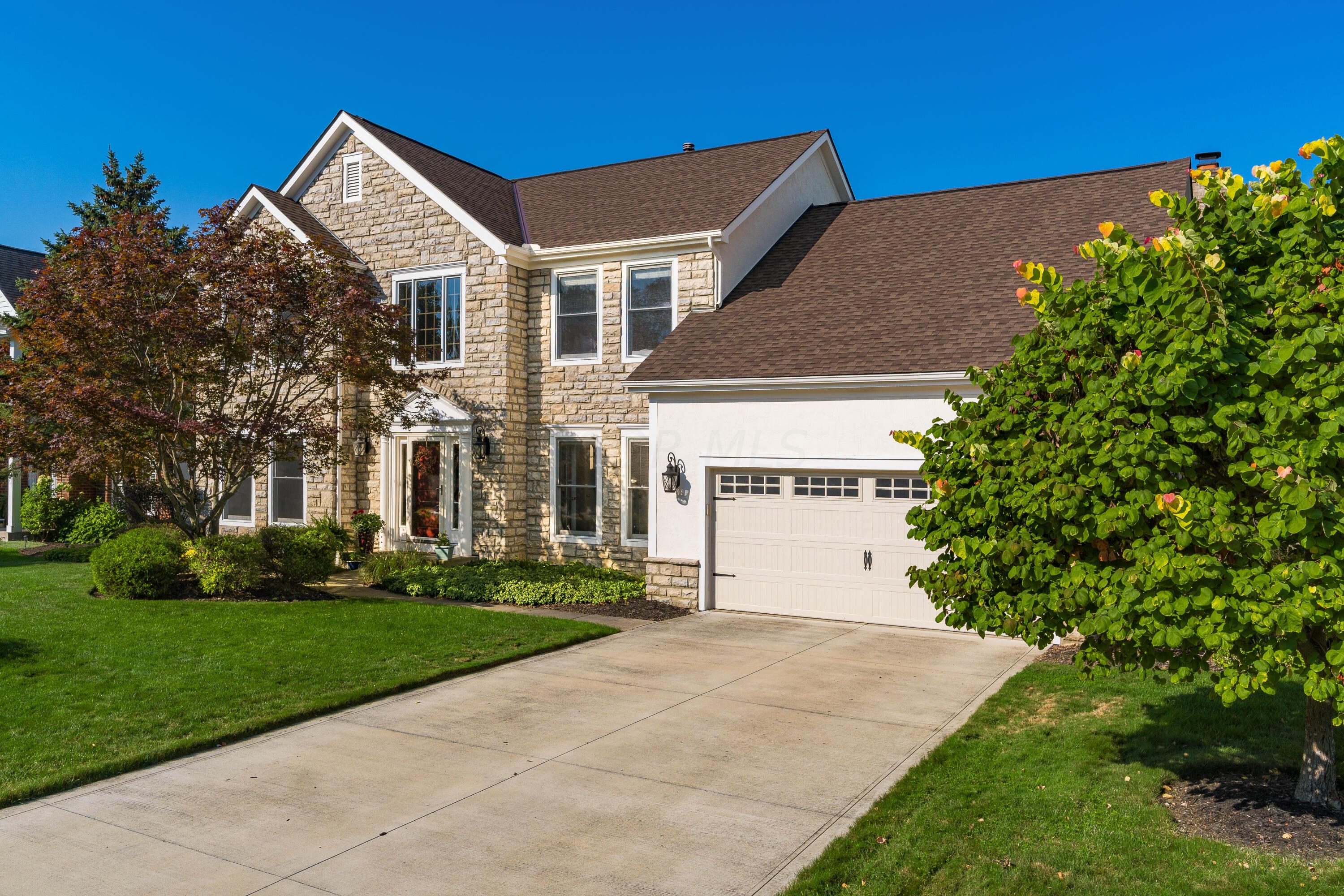 5360 Turnberry Drive