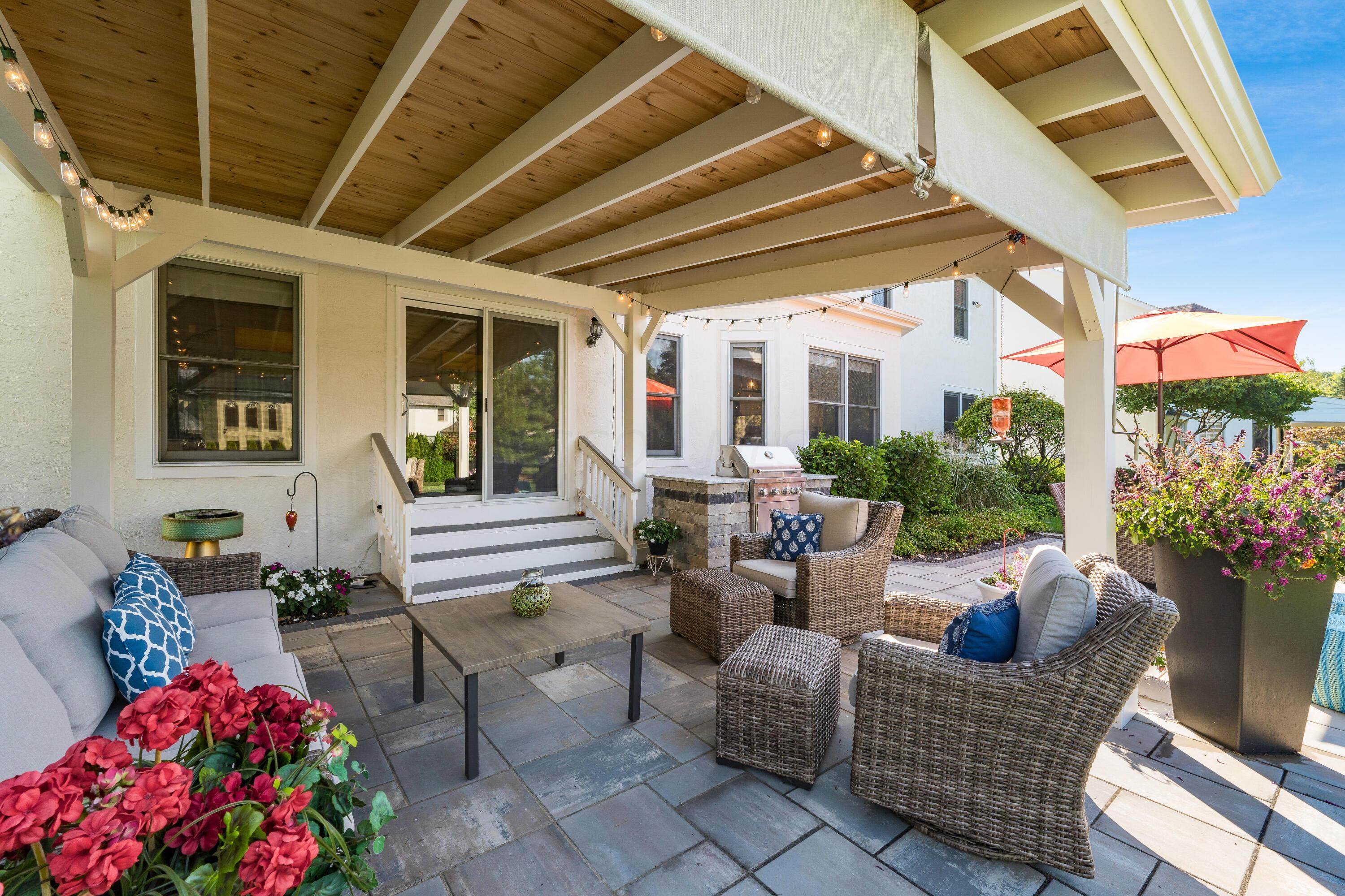 5360 Turnberry Drive