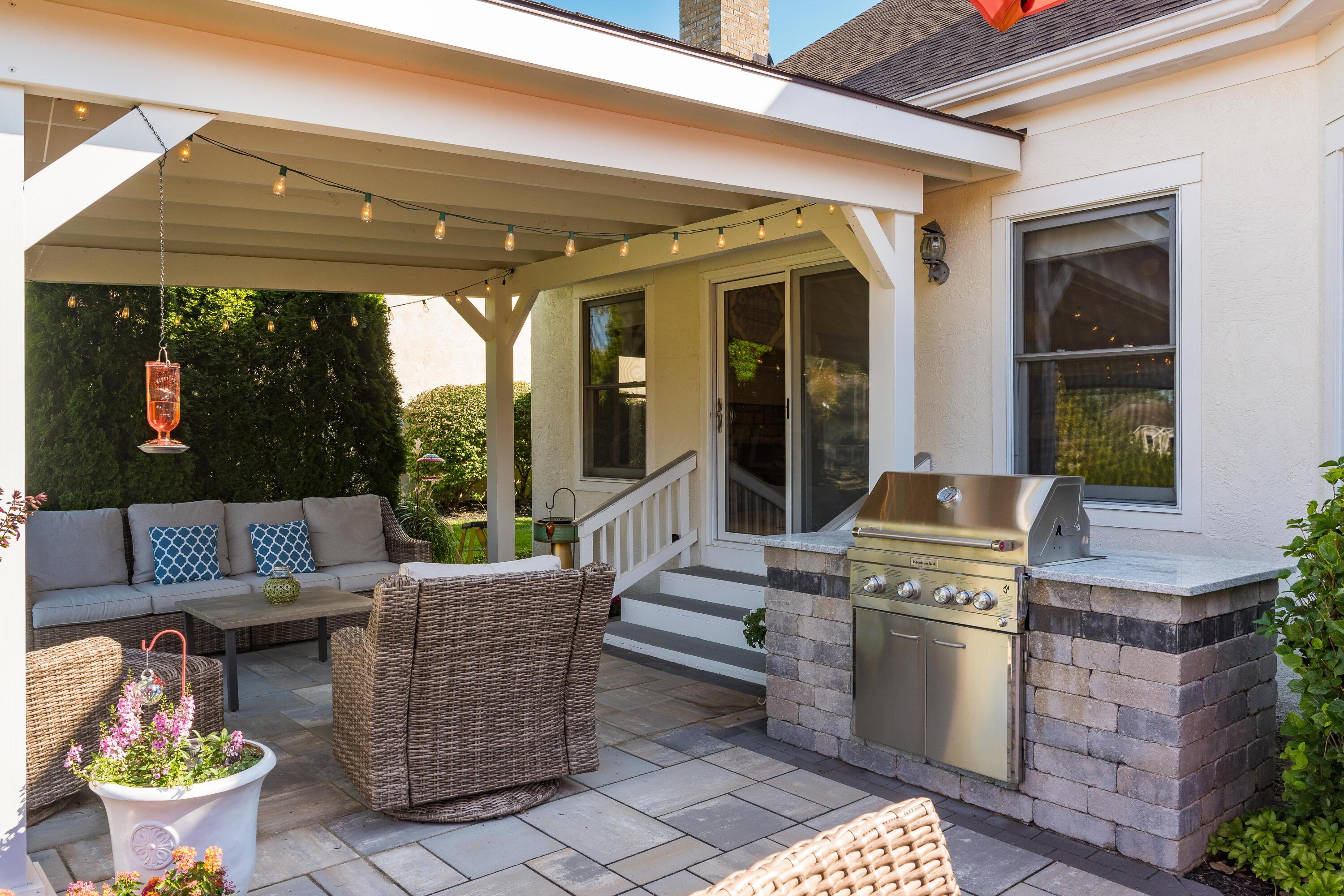 5360 Turnberry Drive