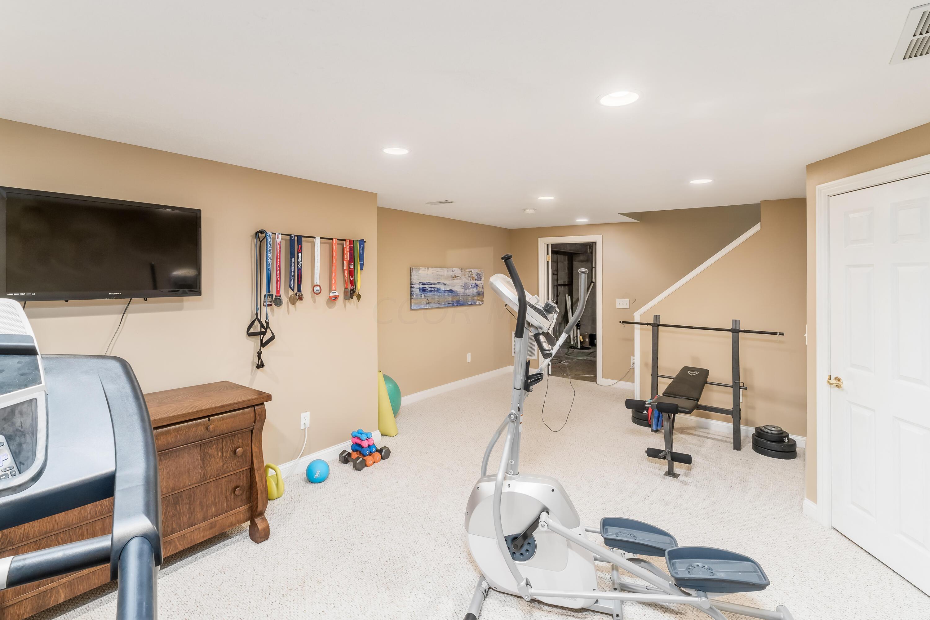 5360 Turnberry Drive