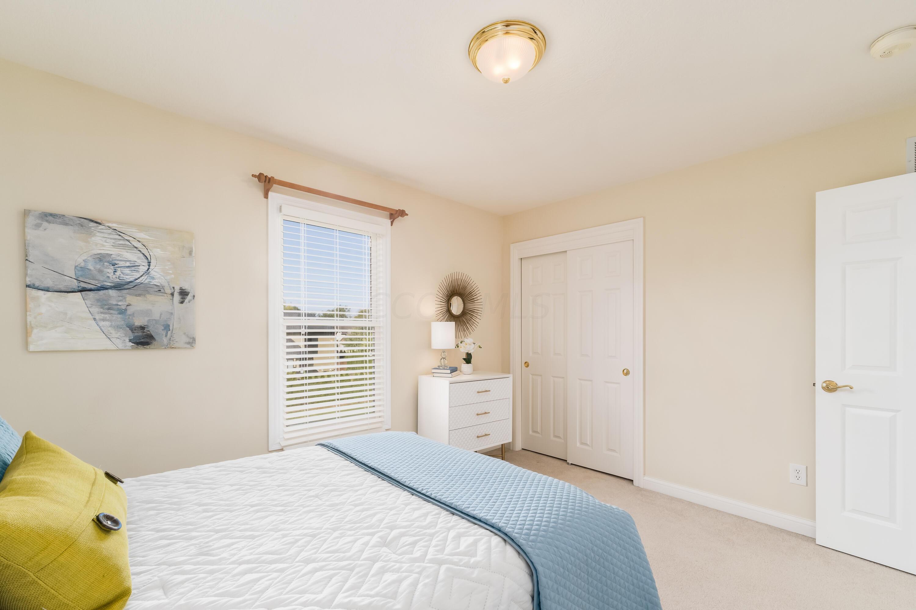 5360 Turnberry Drive