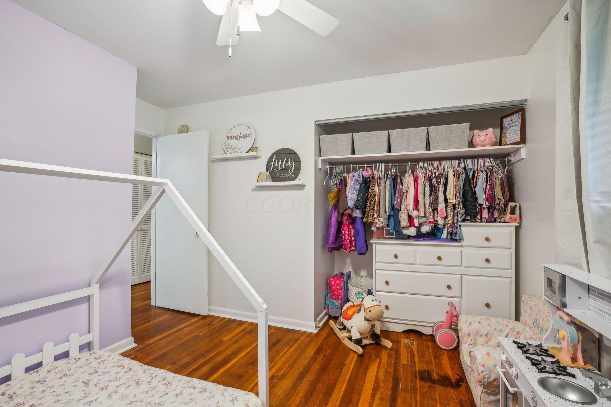 292 E Stafford Avenue