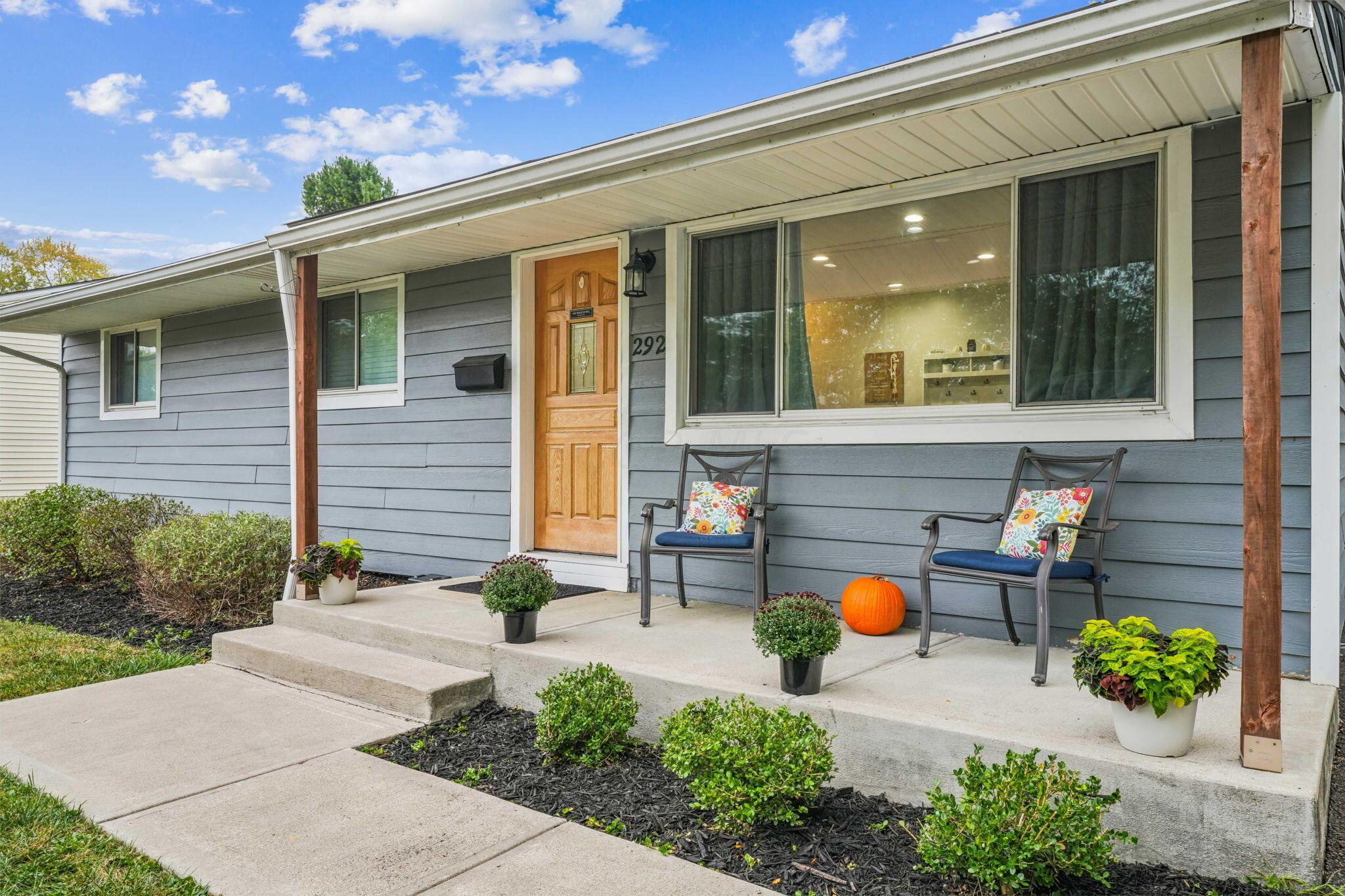 292 E Stafford Avenue