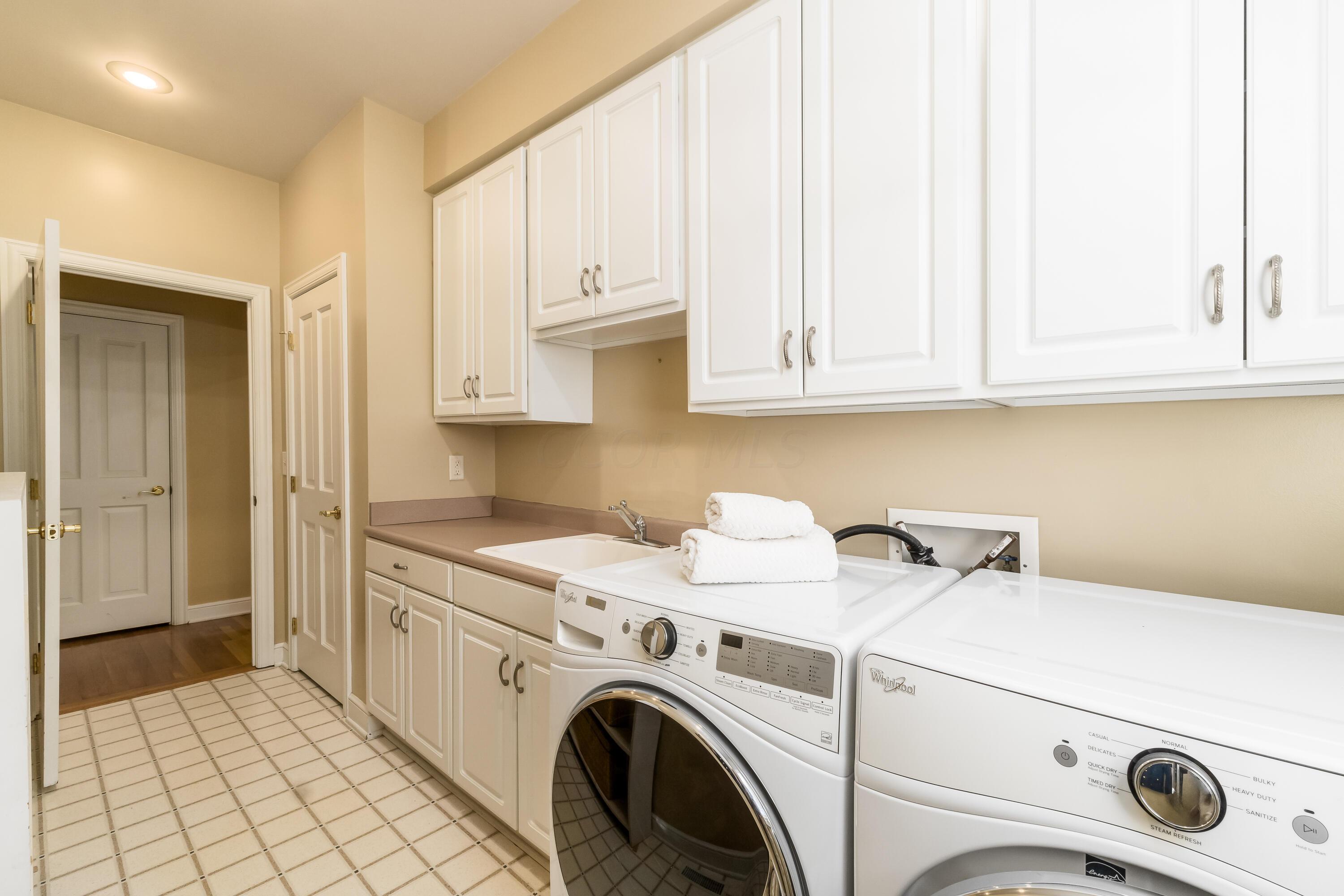 5358 Lake Shore Avenue