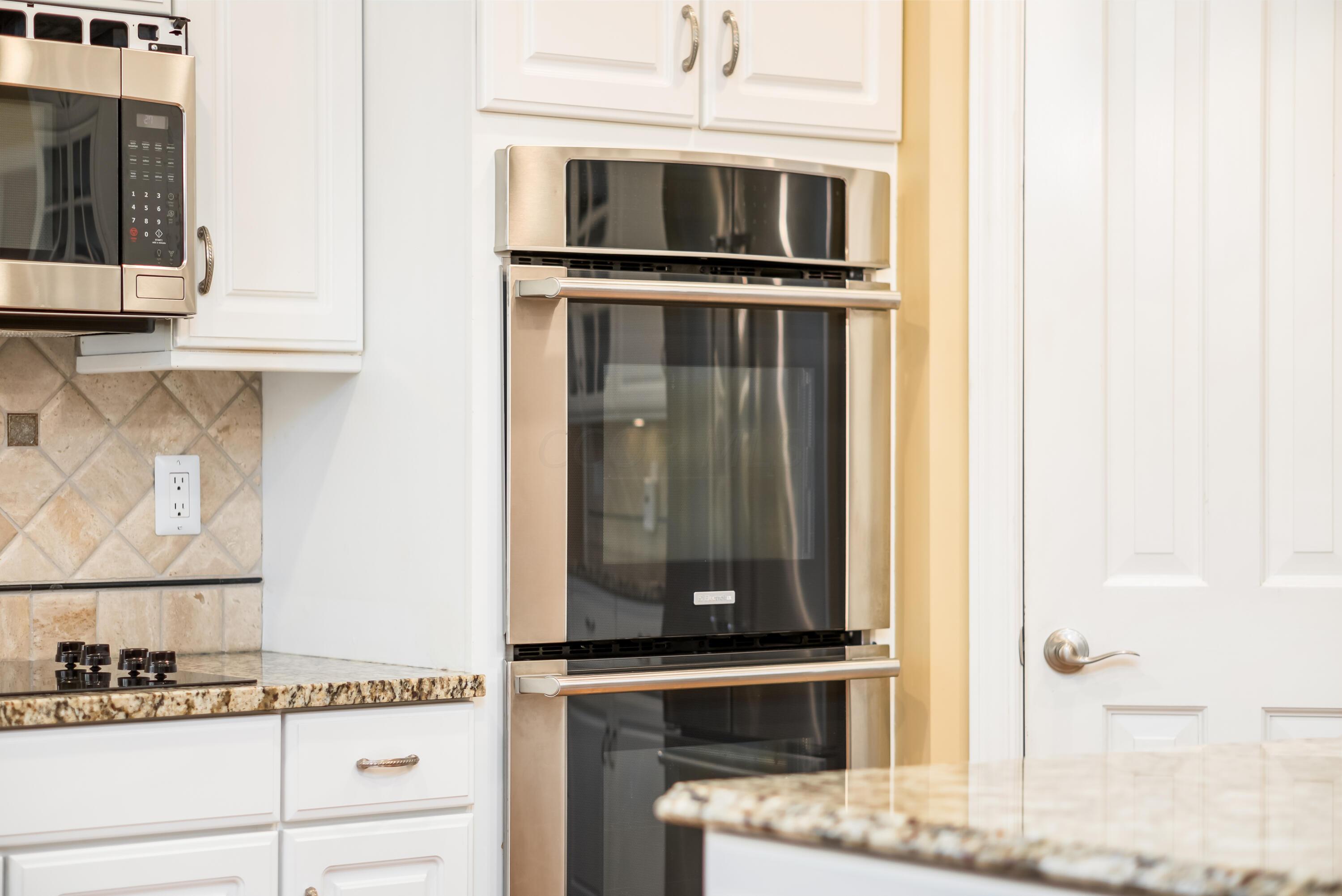 5358 Lake Shore Avenue