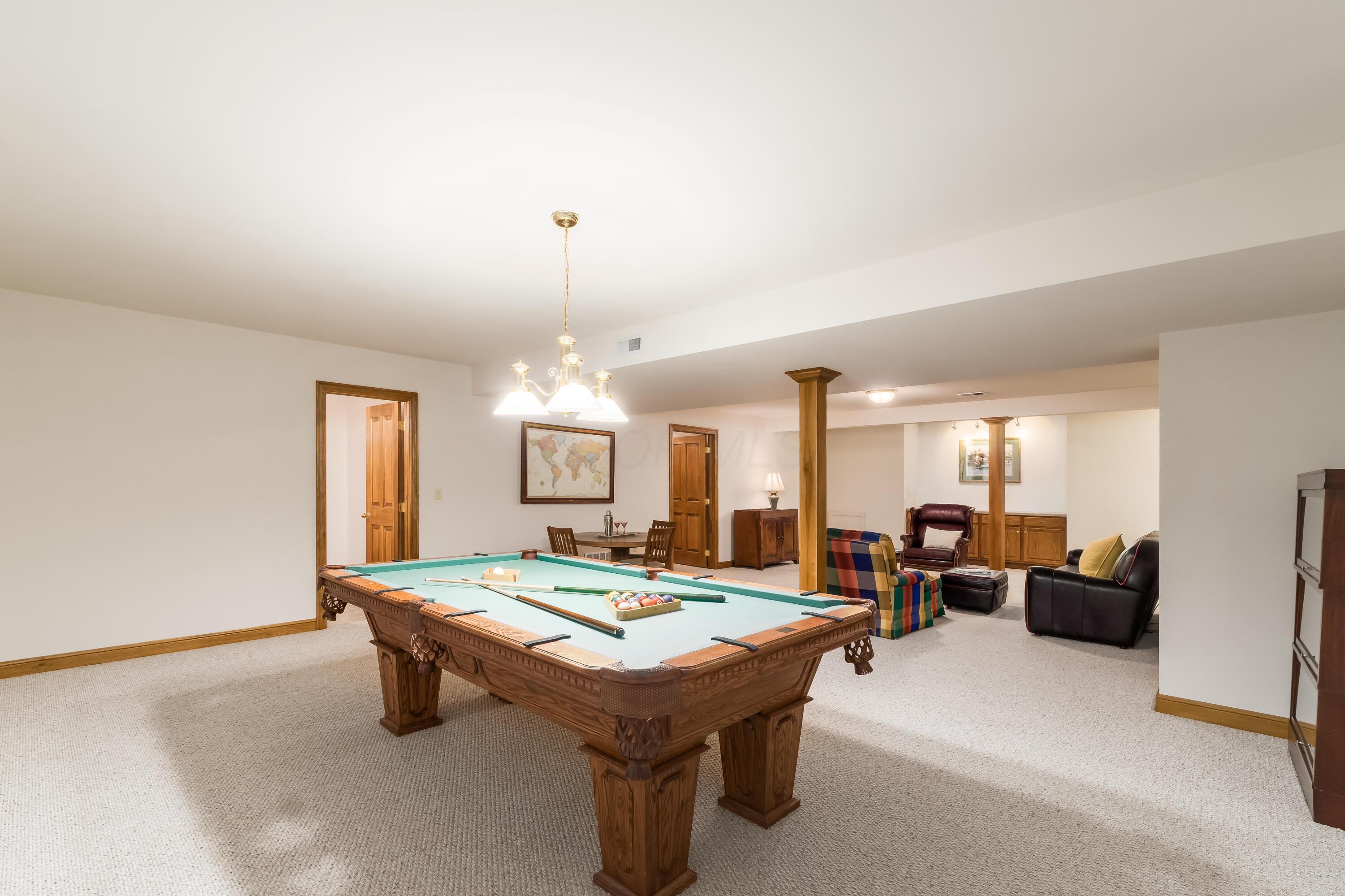 5358 Lake Shore Avenue