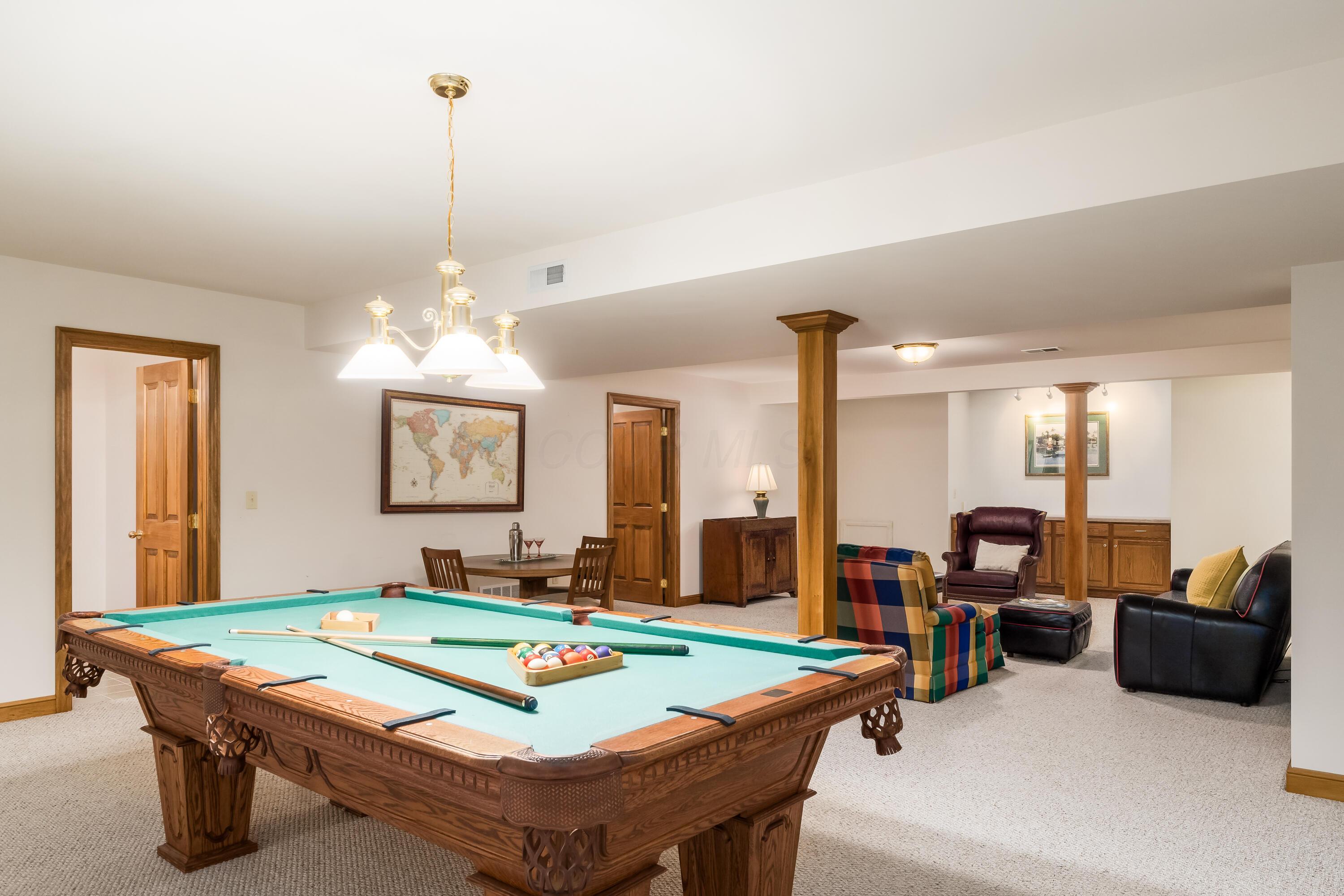 5358 Lake Shore Avenue