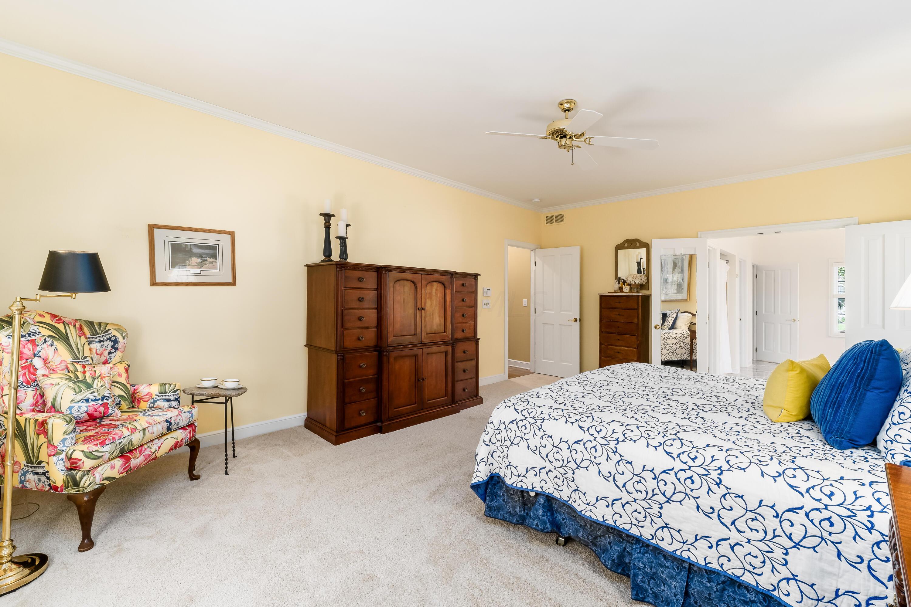 5358 Lake Shore Avenue