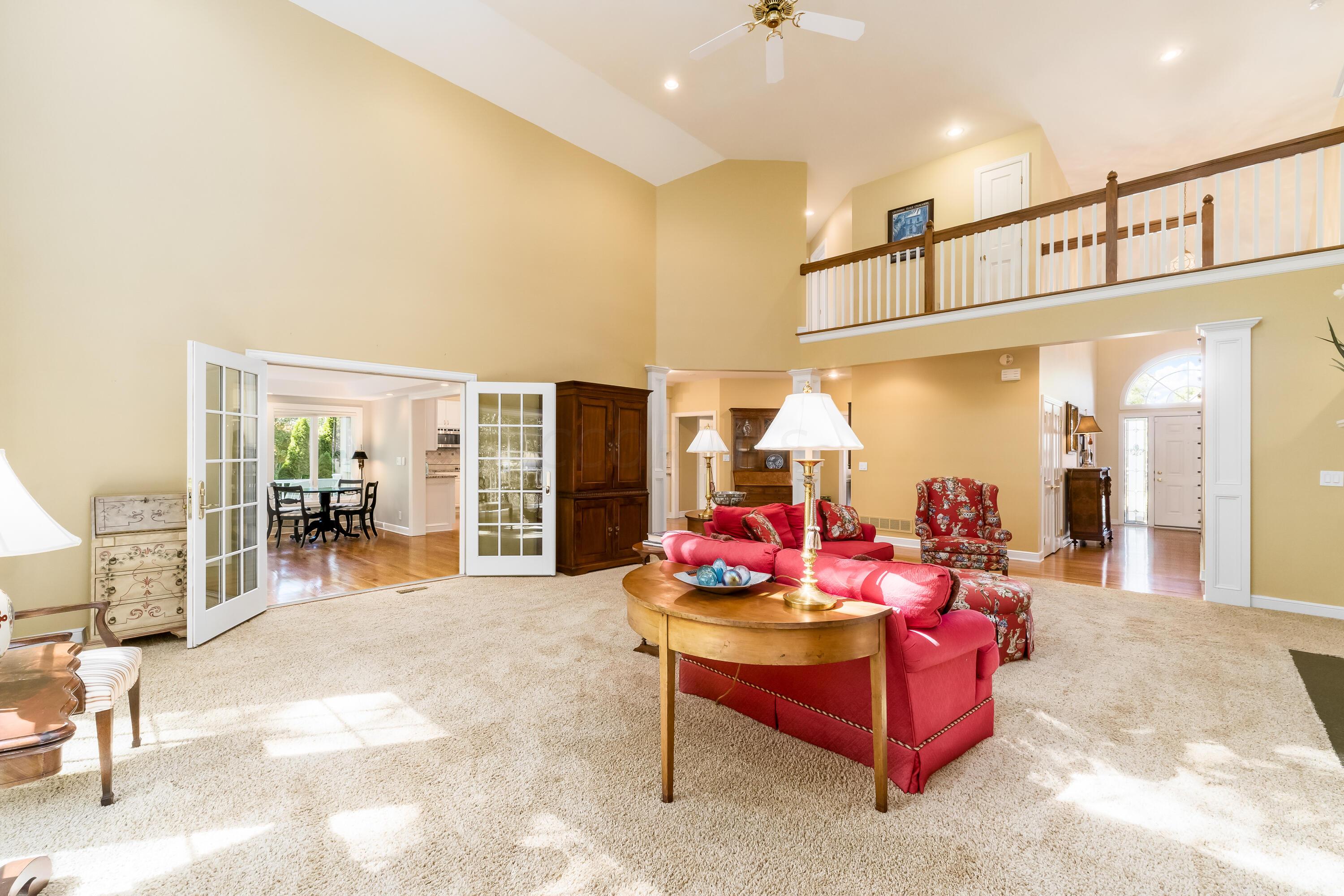 5358 Lake Shore Avenue