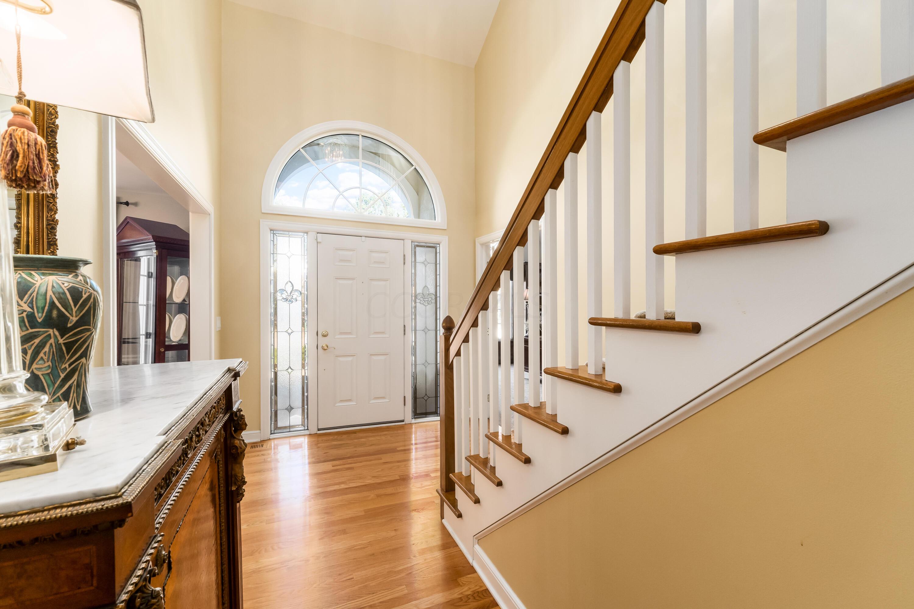 5358 Lake Shore Avenue