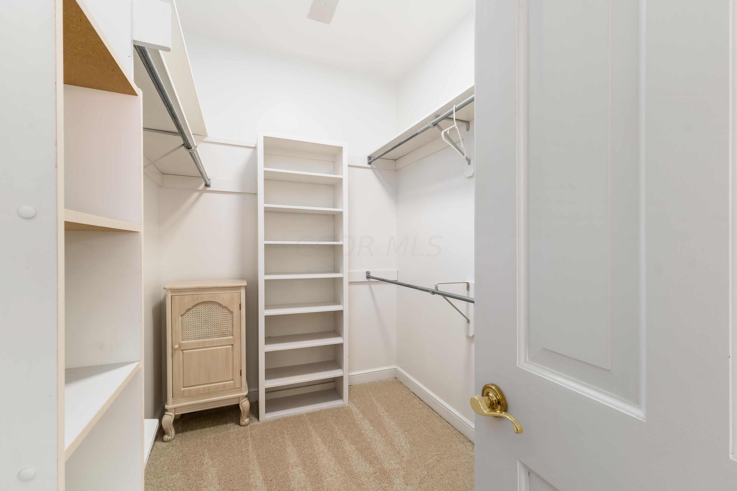 5358 Lake Shore Avenue