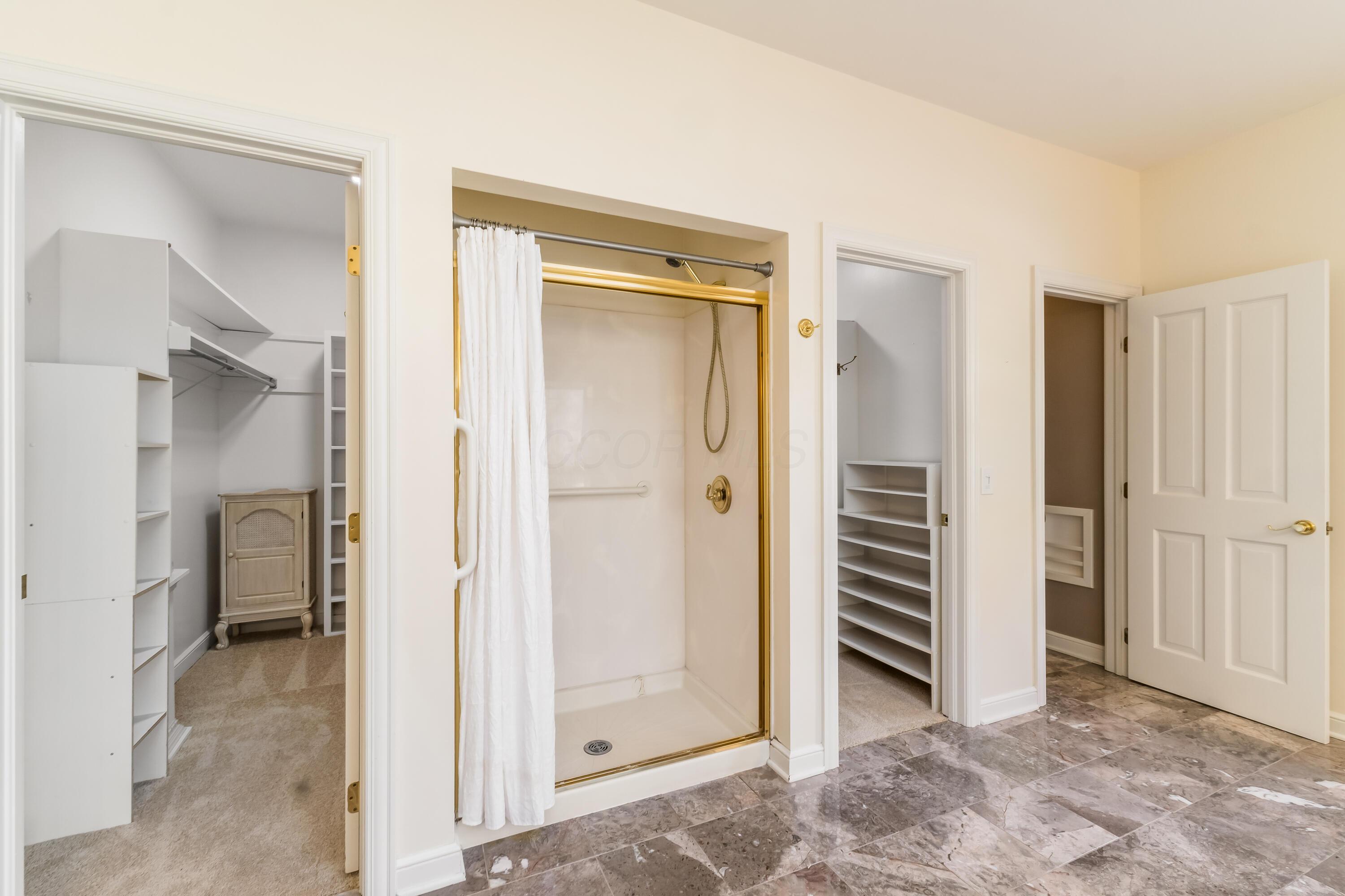 5358 Lake Shore Avenue