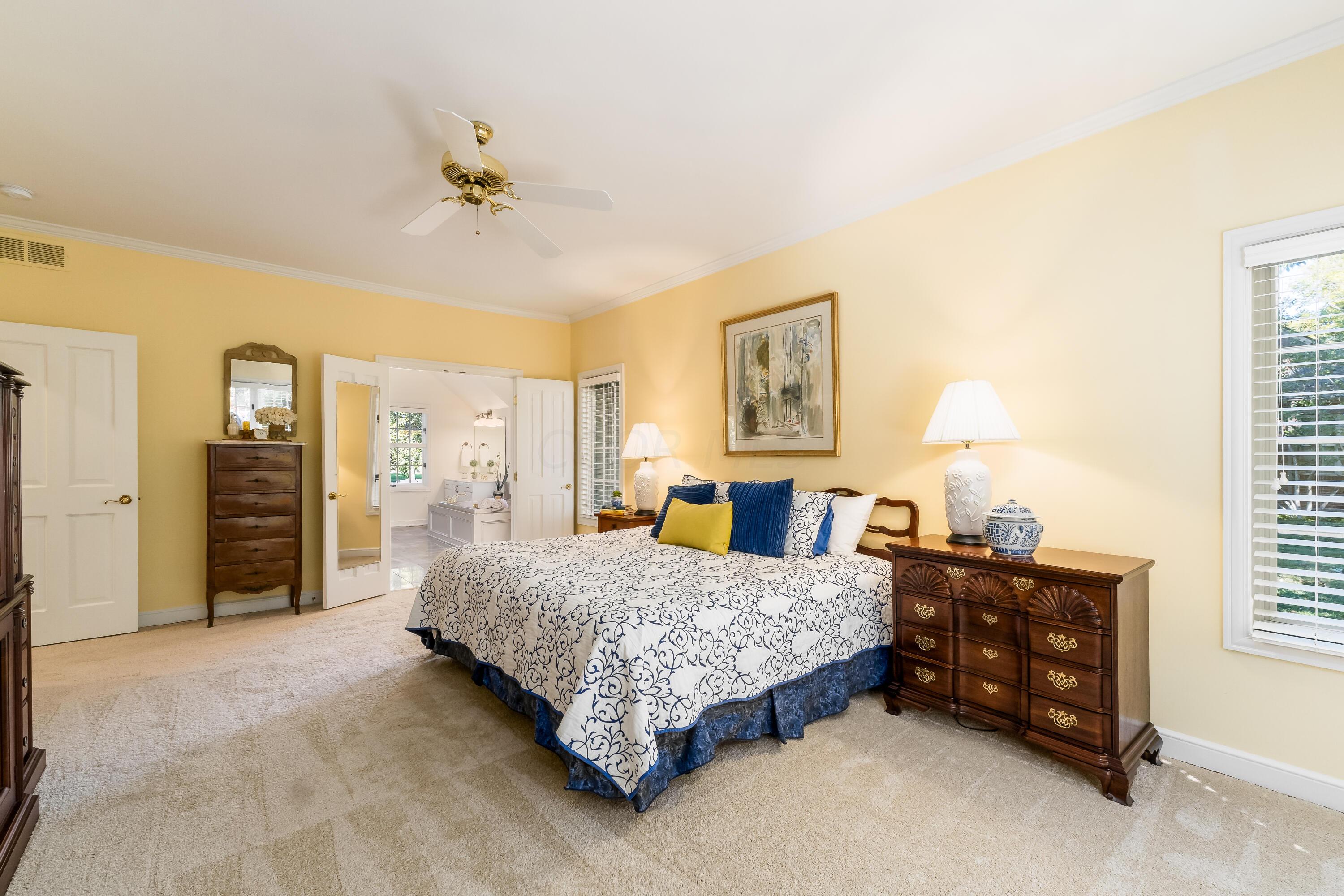 5358 Lake Shore Avenue