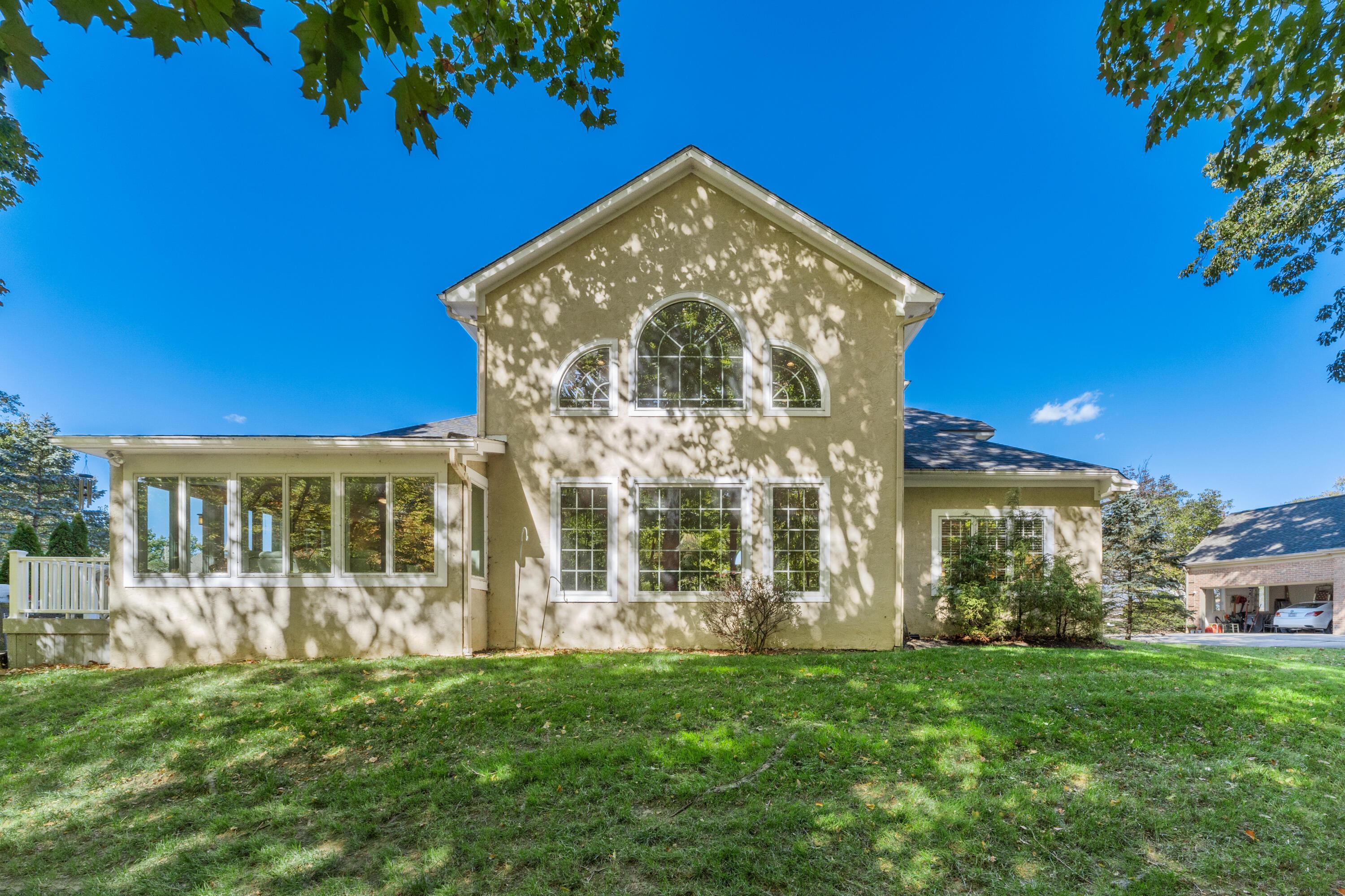 5358 Lake Shore Avenue