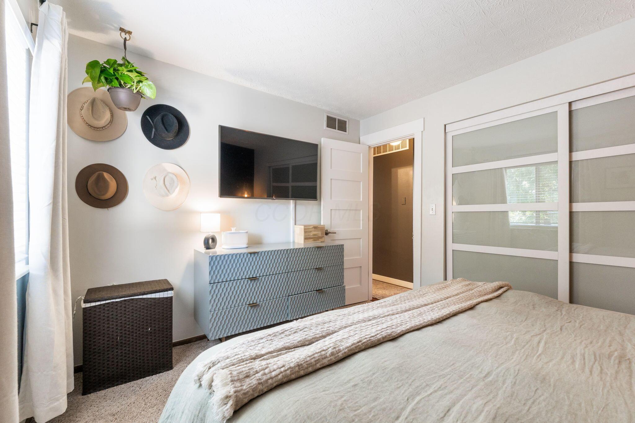 6030 Hildenboro Drive