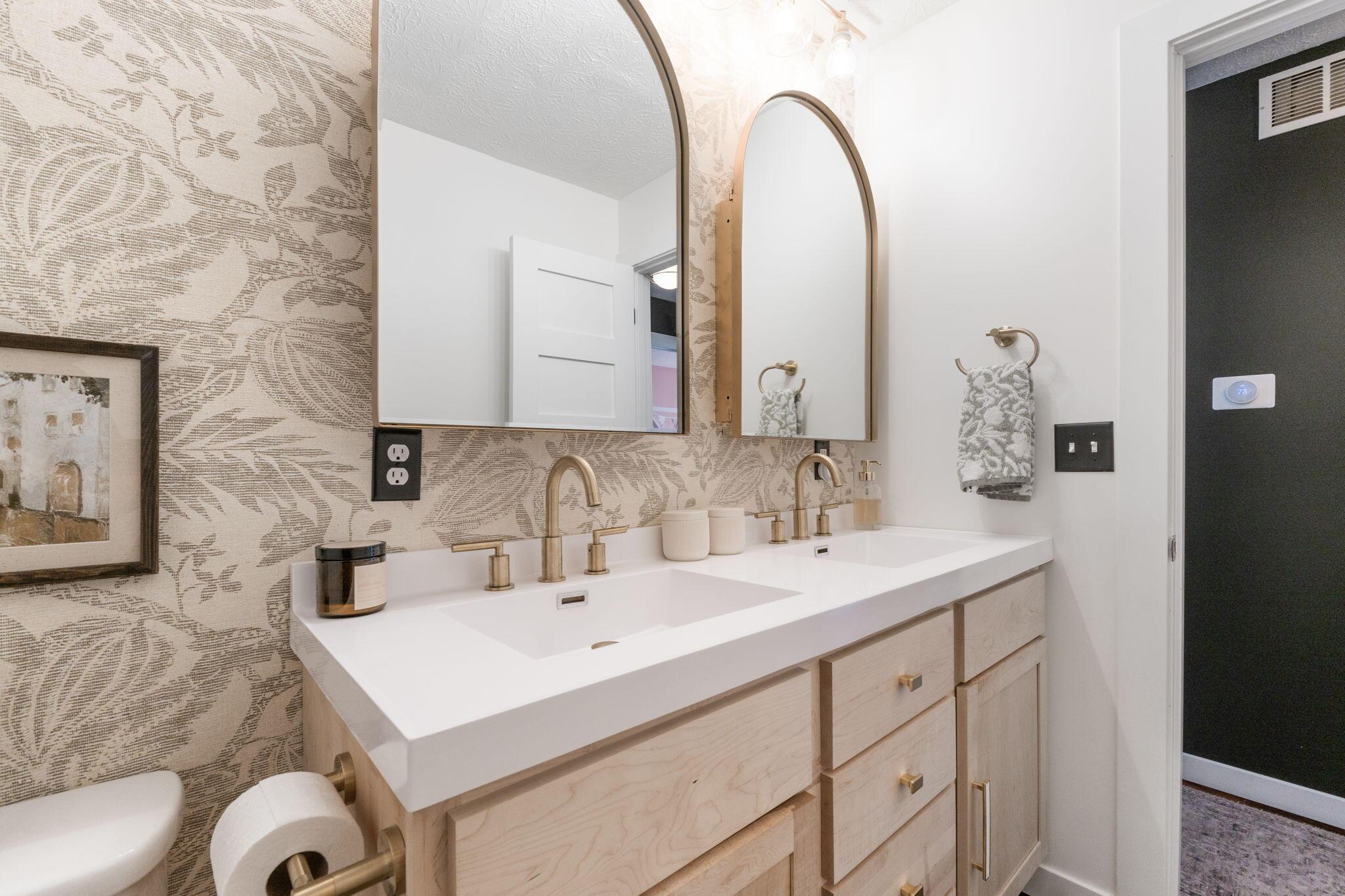 6030 Hildenboro Drive