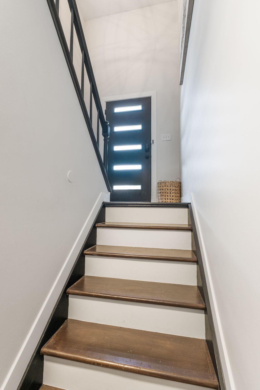 6030 Hildenboro Drive