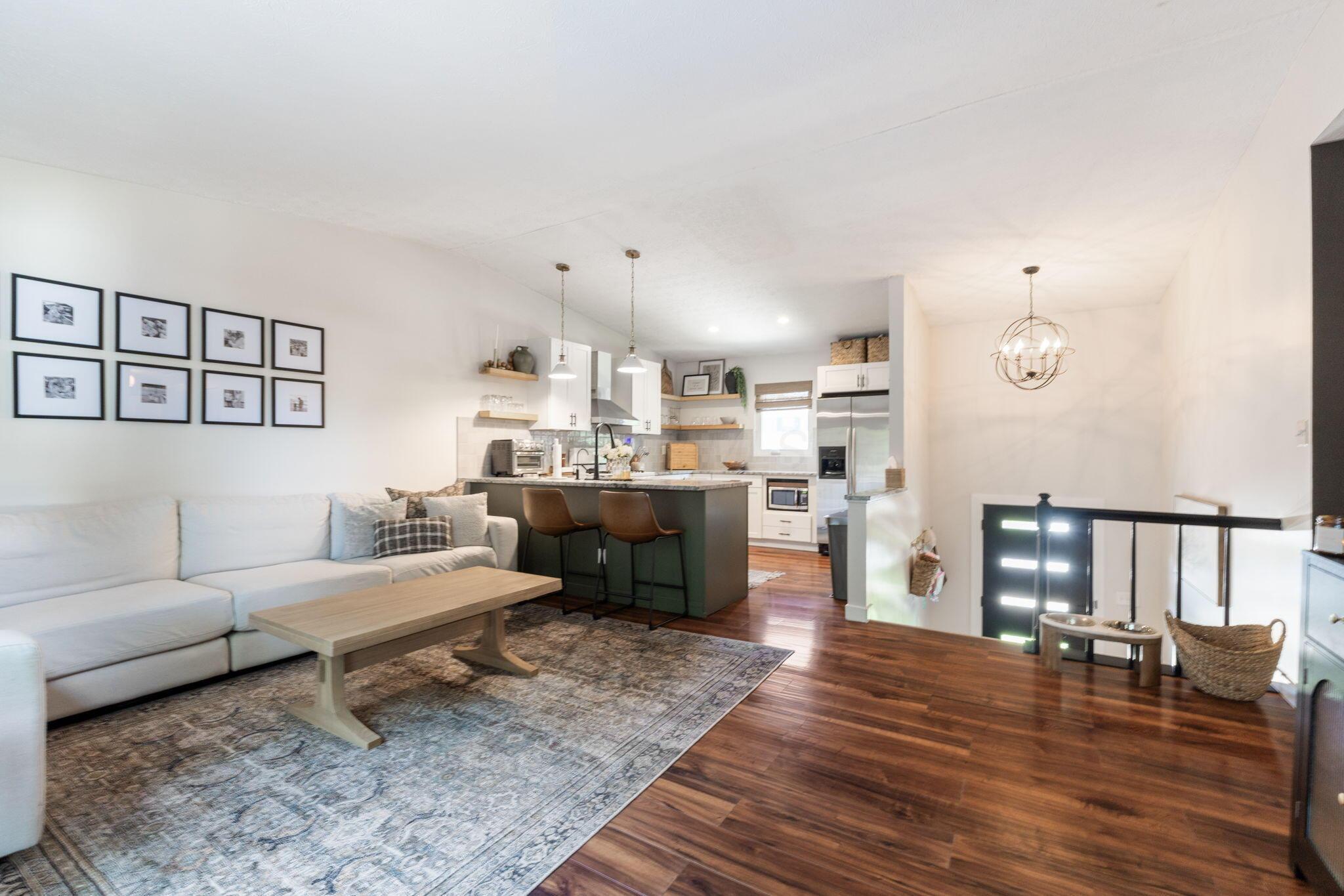 6030 Hildenboro Drive