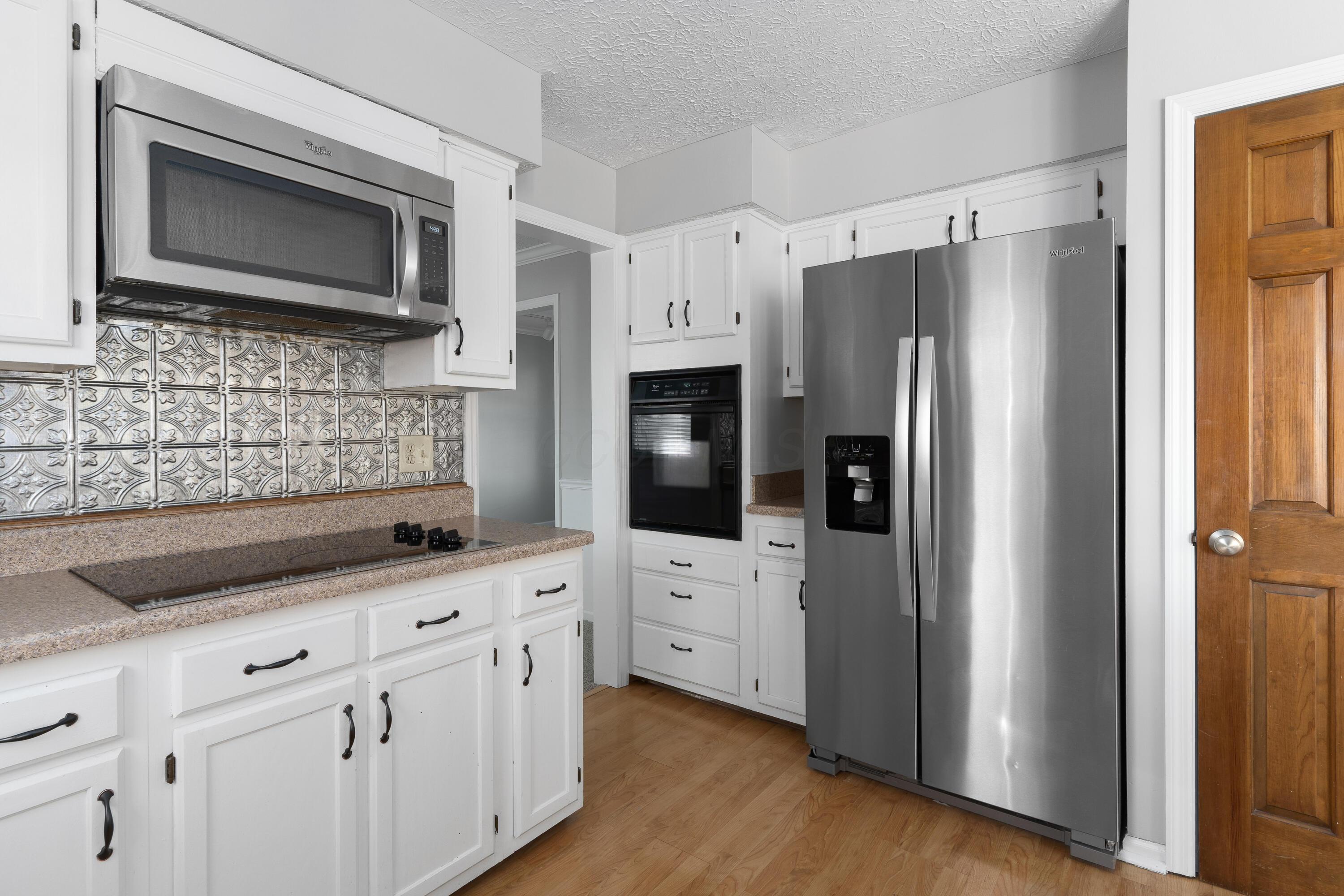 339 Green Meadows Drive W