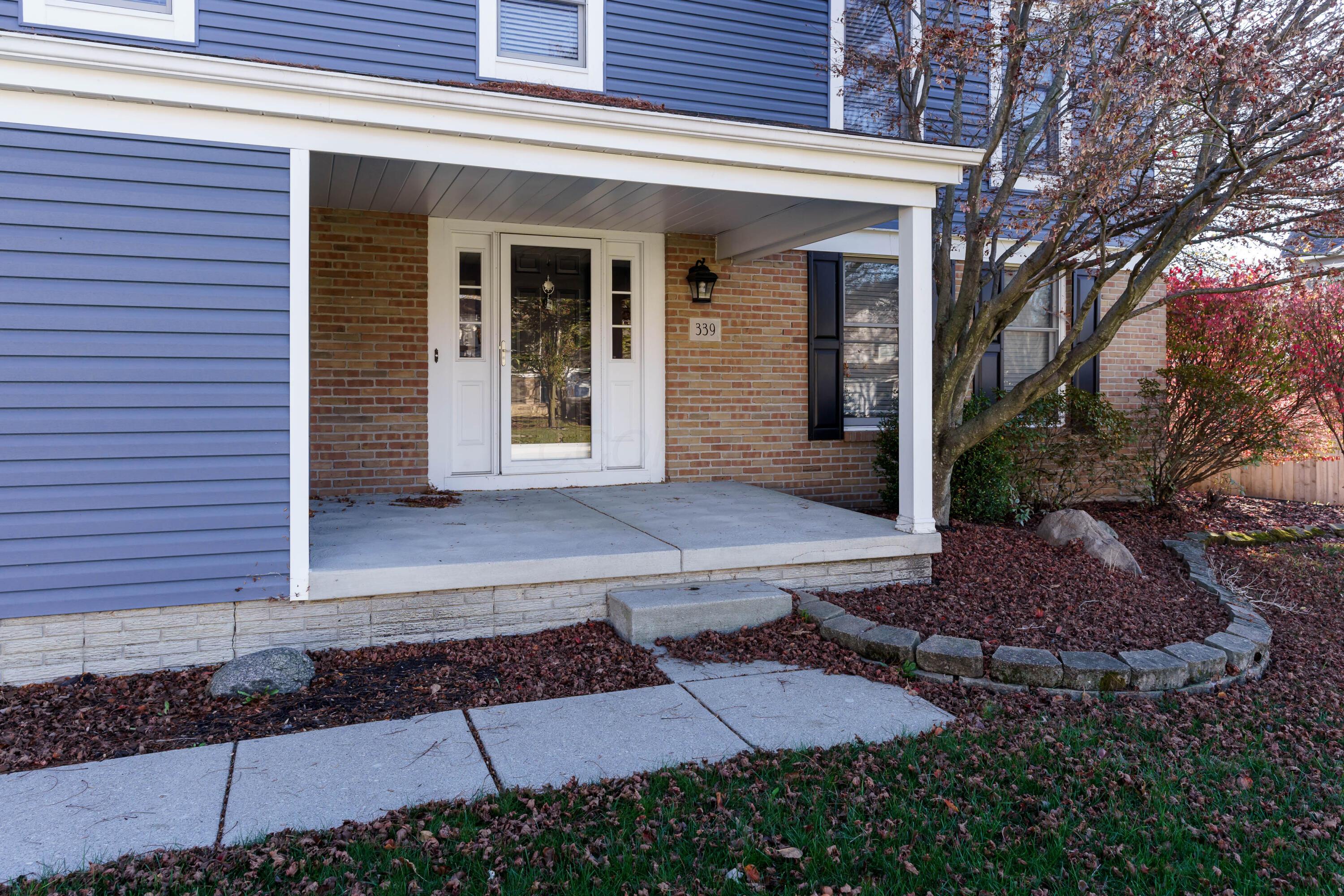 339 Green Meadows Drive W