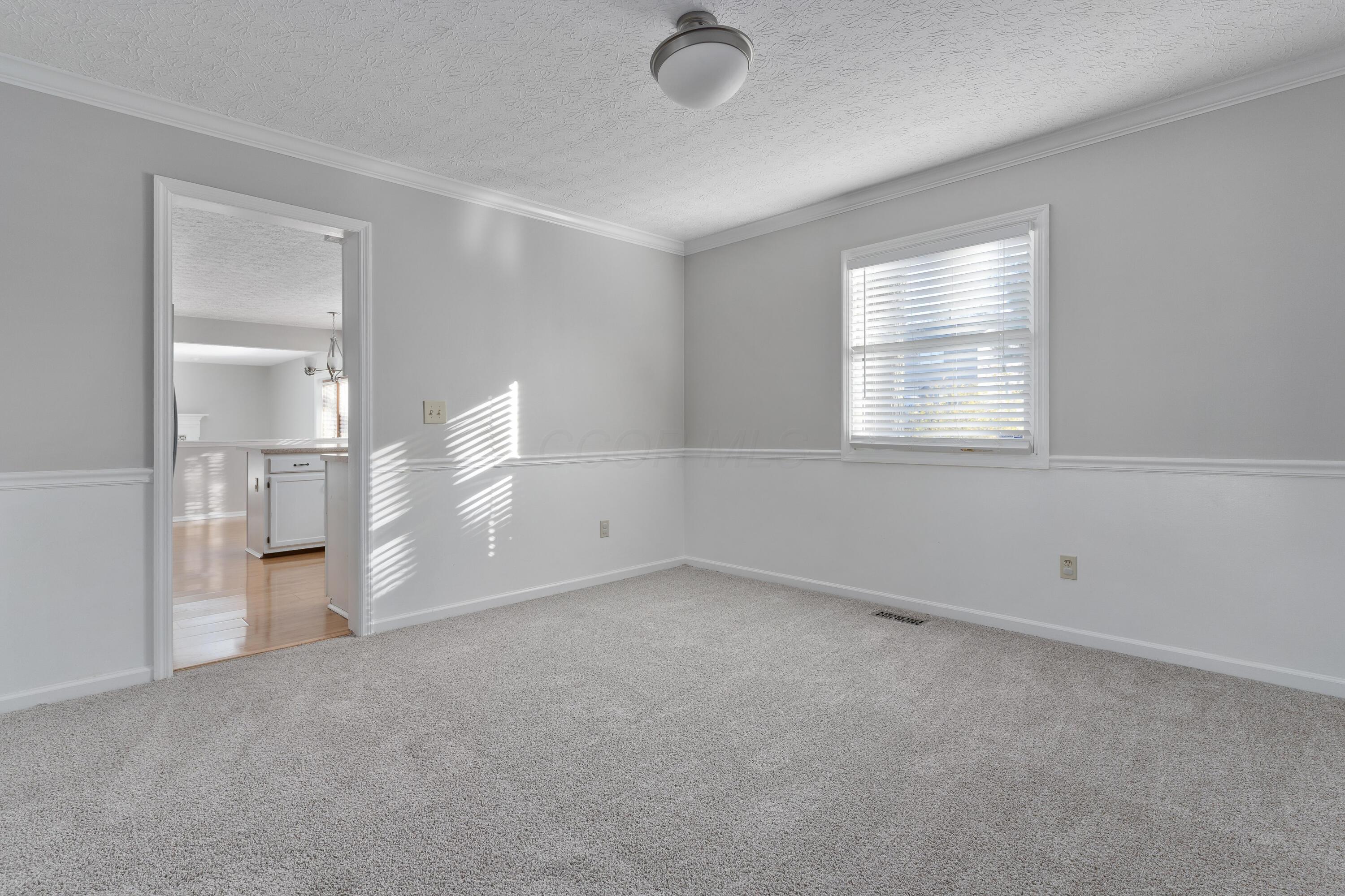 339 Green Meadows Drive W