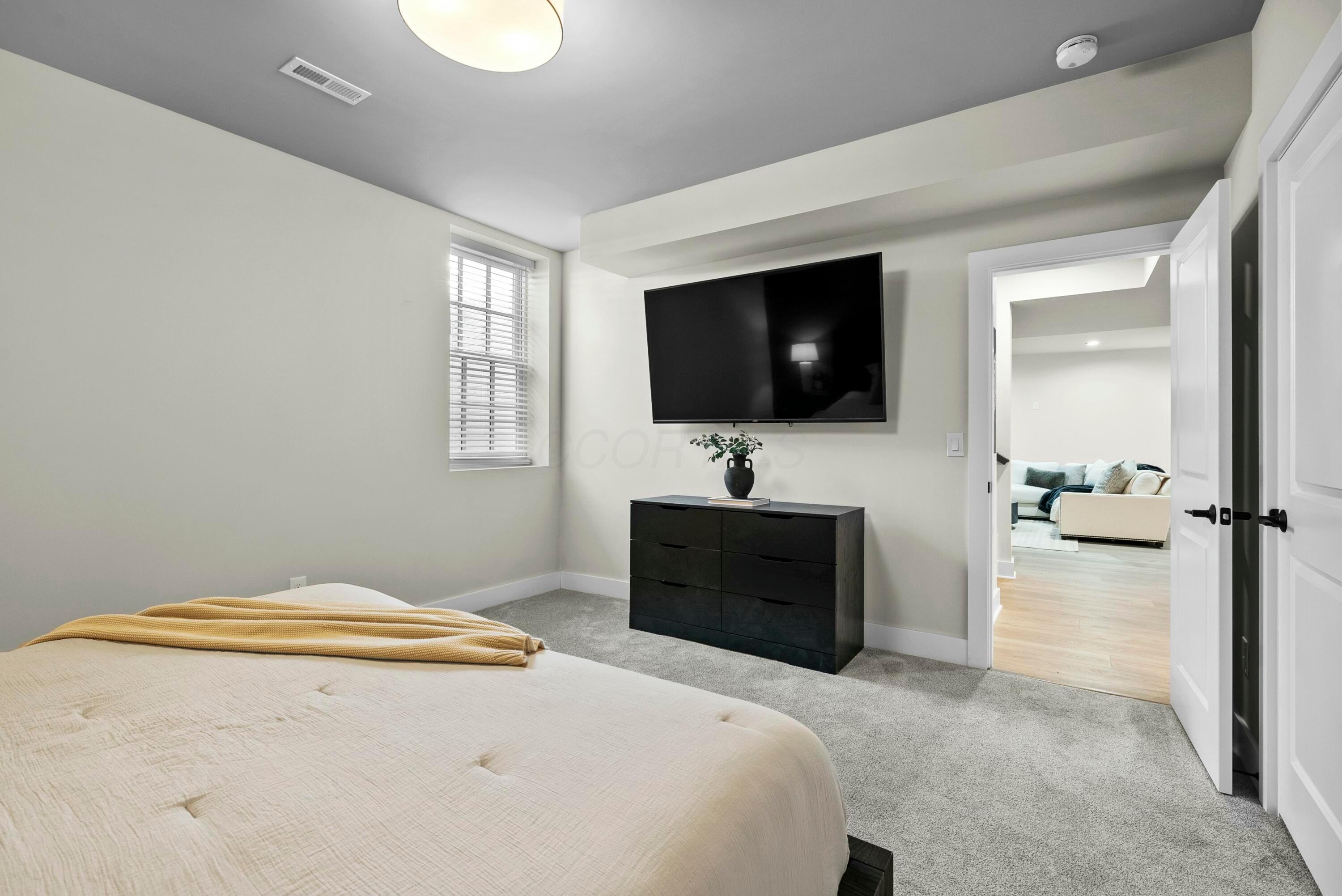 3940 Lewis link Drive