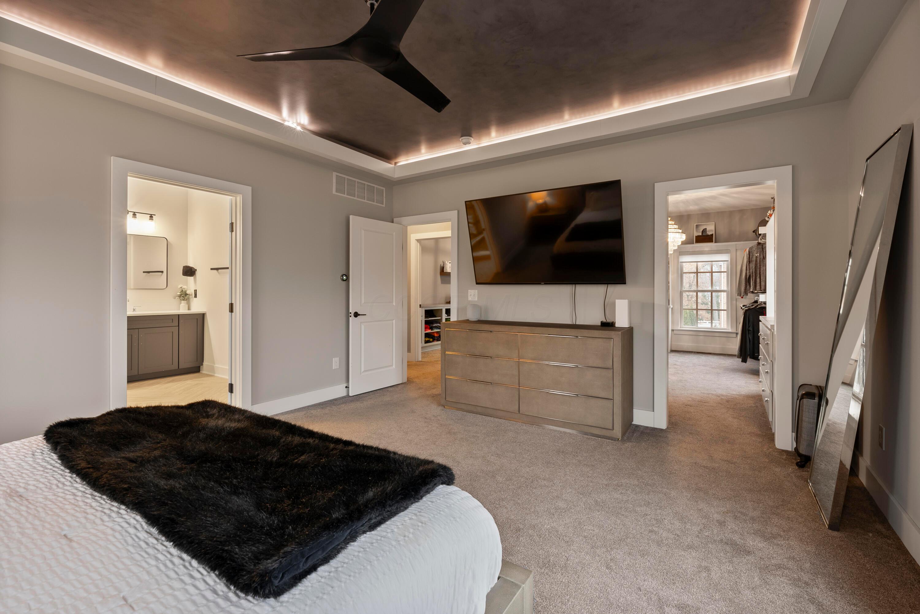 3940 Lewis link Drive