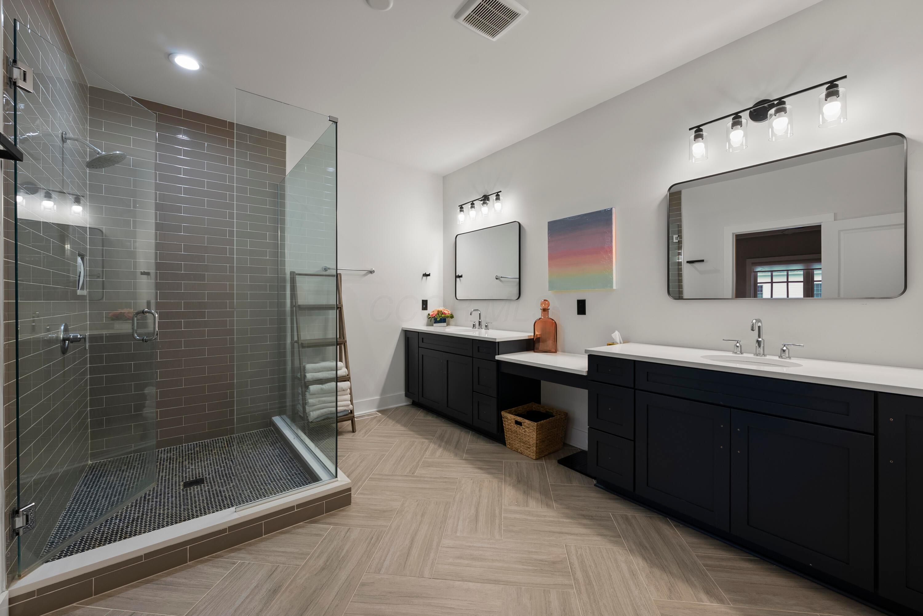 3940 Lewis link Drive