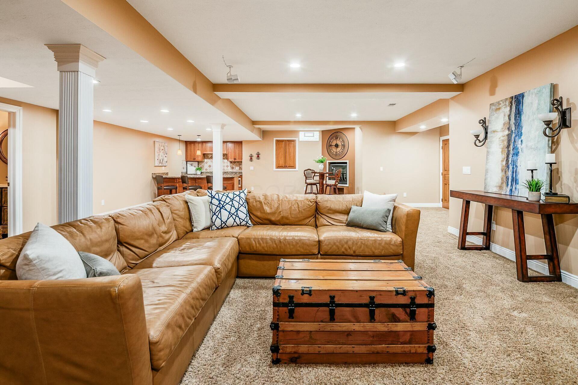 6247 Spring Run Drive