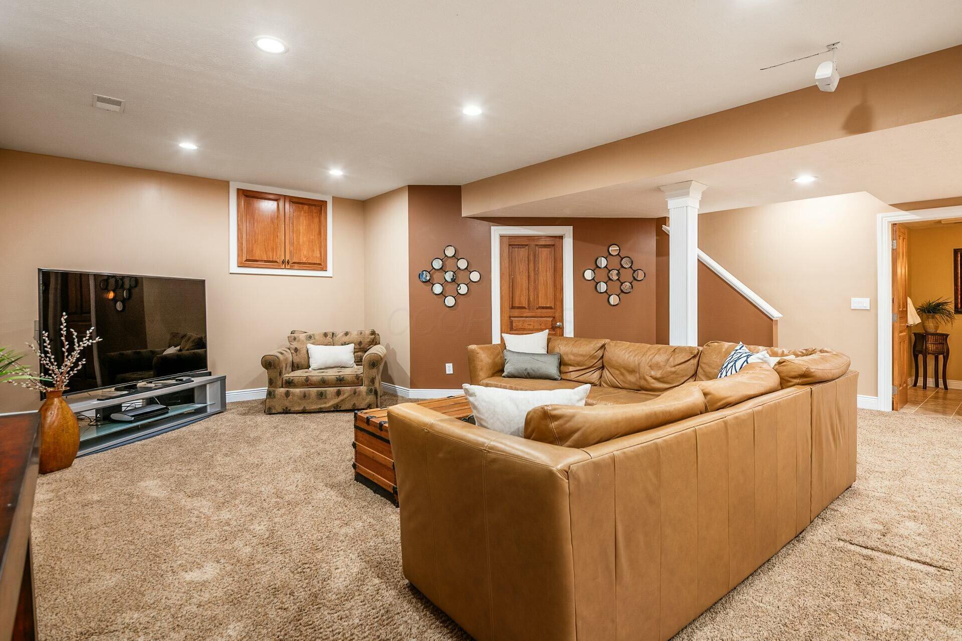 6247 Spring Run Drive