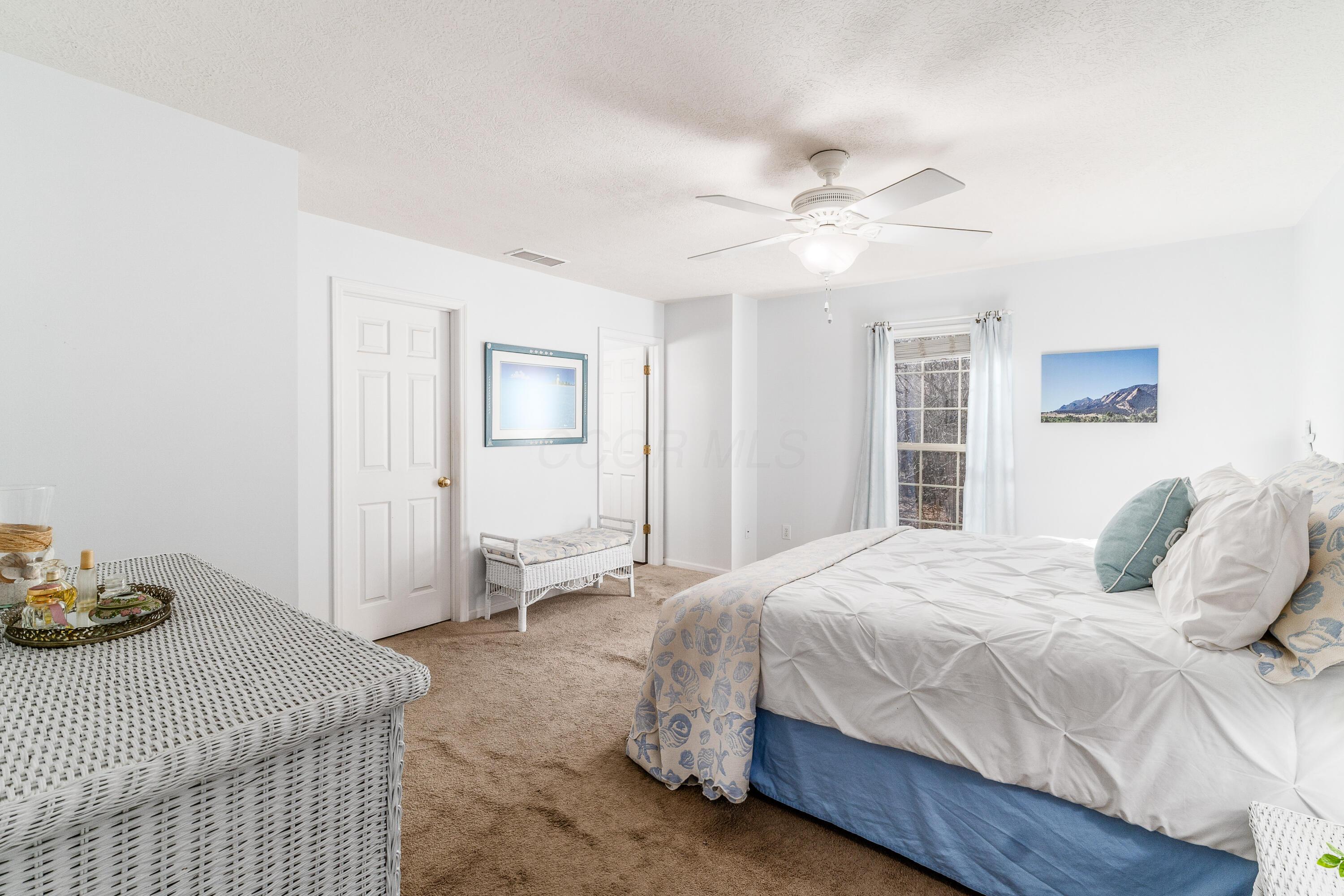 557 Village Green Loop