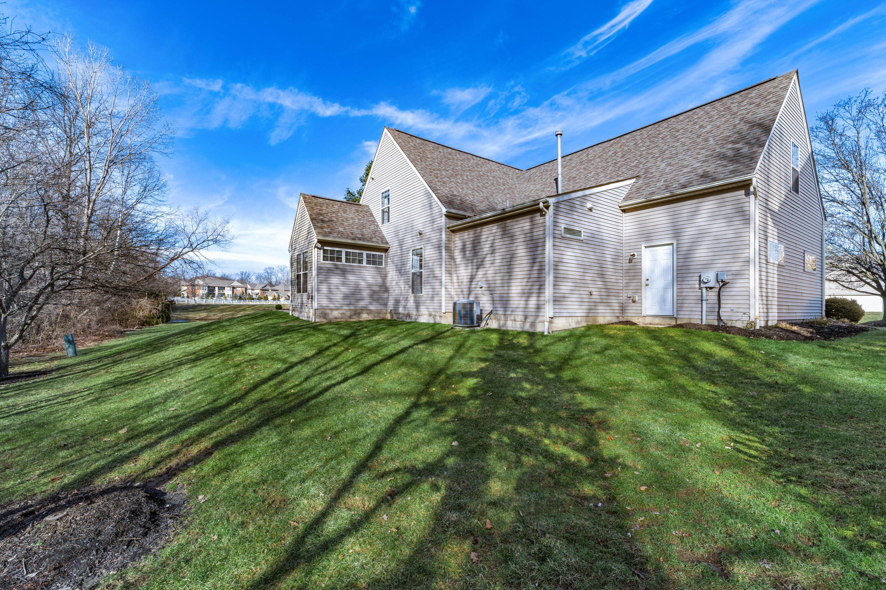 557 Village Green Loop