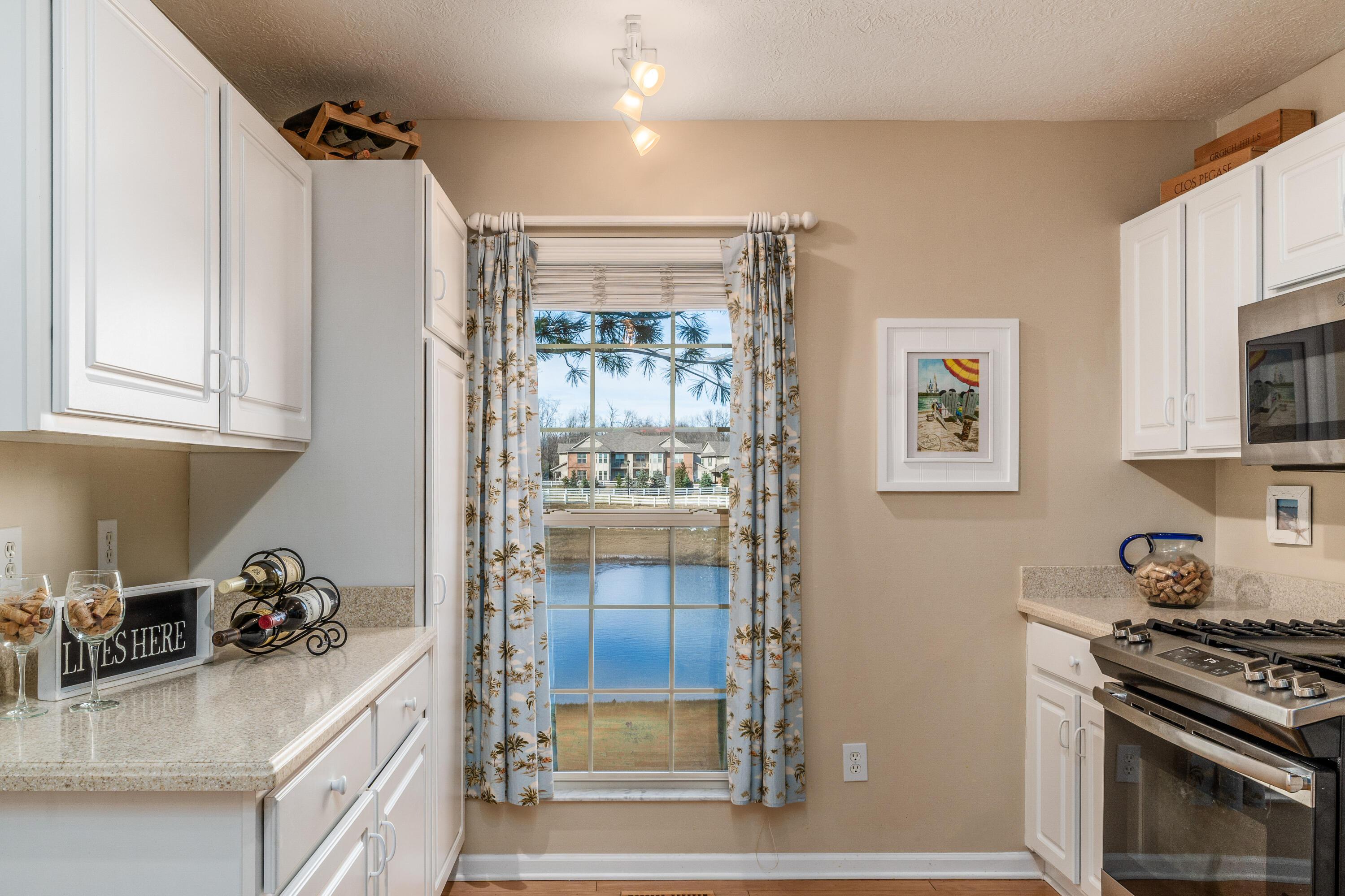 557 Village Green Loop