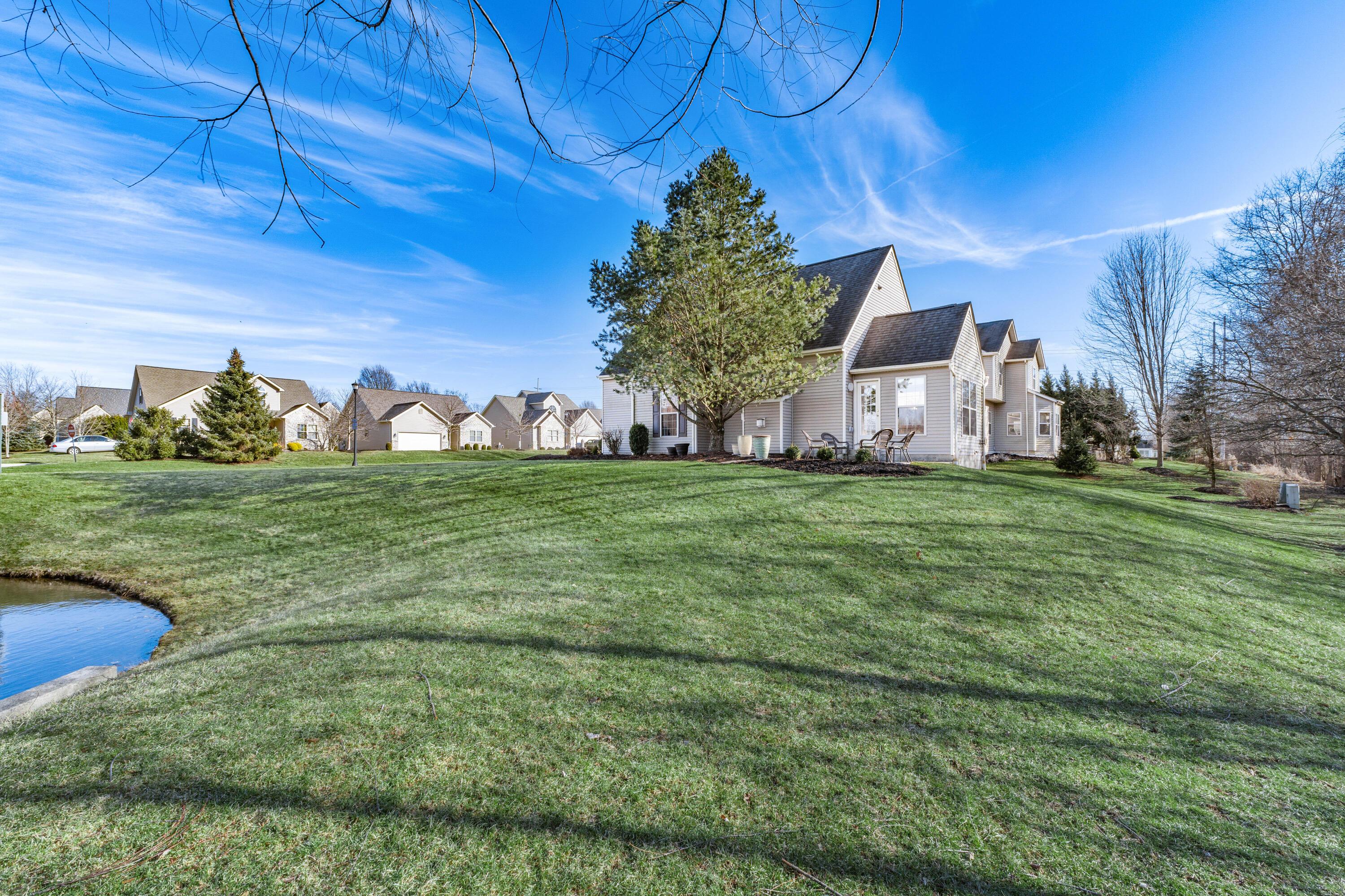 557 Village Green Loop