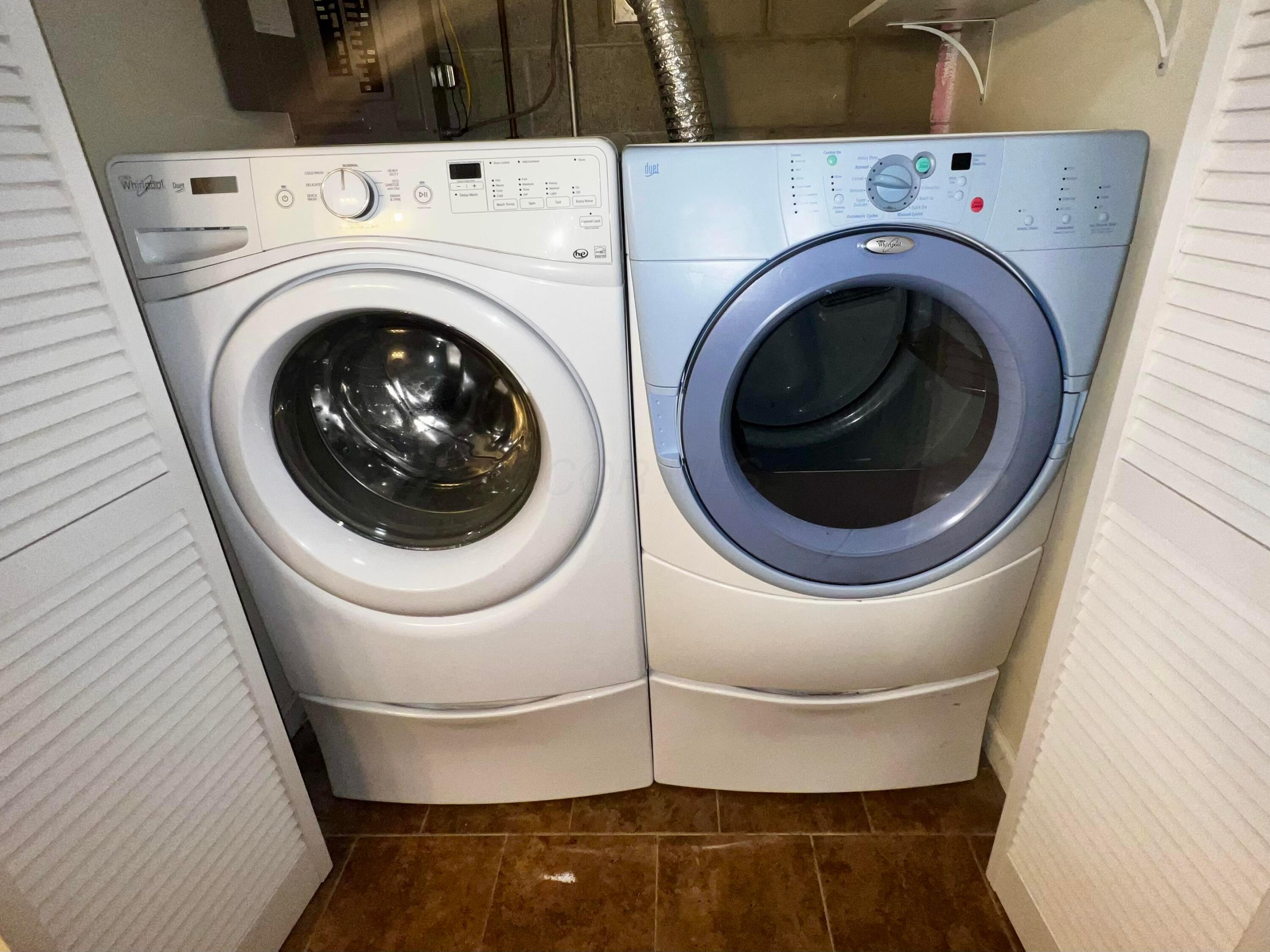 1215 Coventry Circle