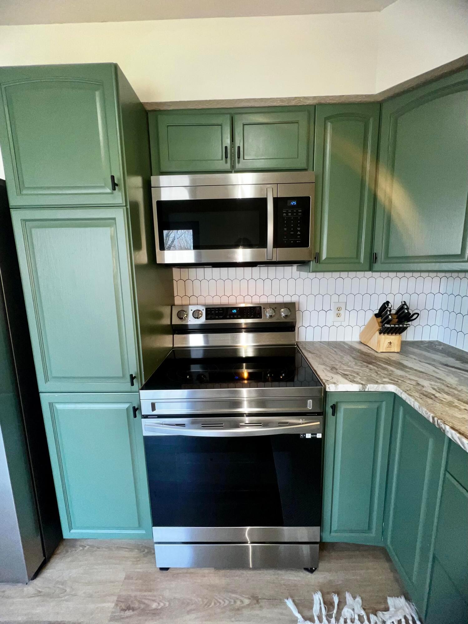 1215 Coventry Circle