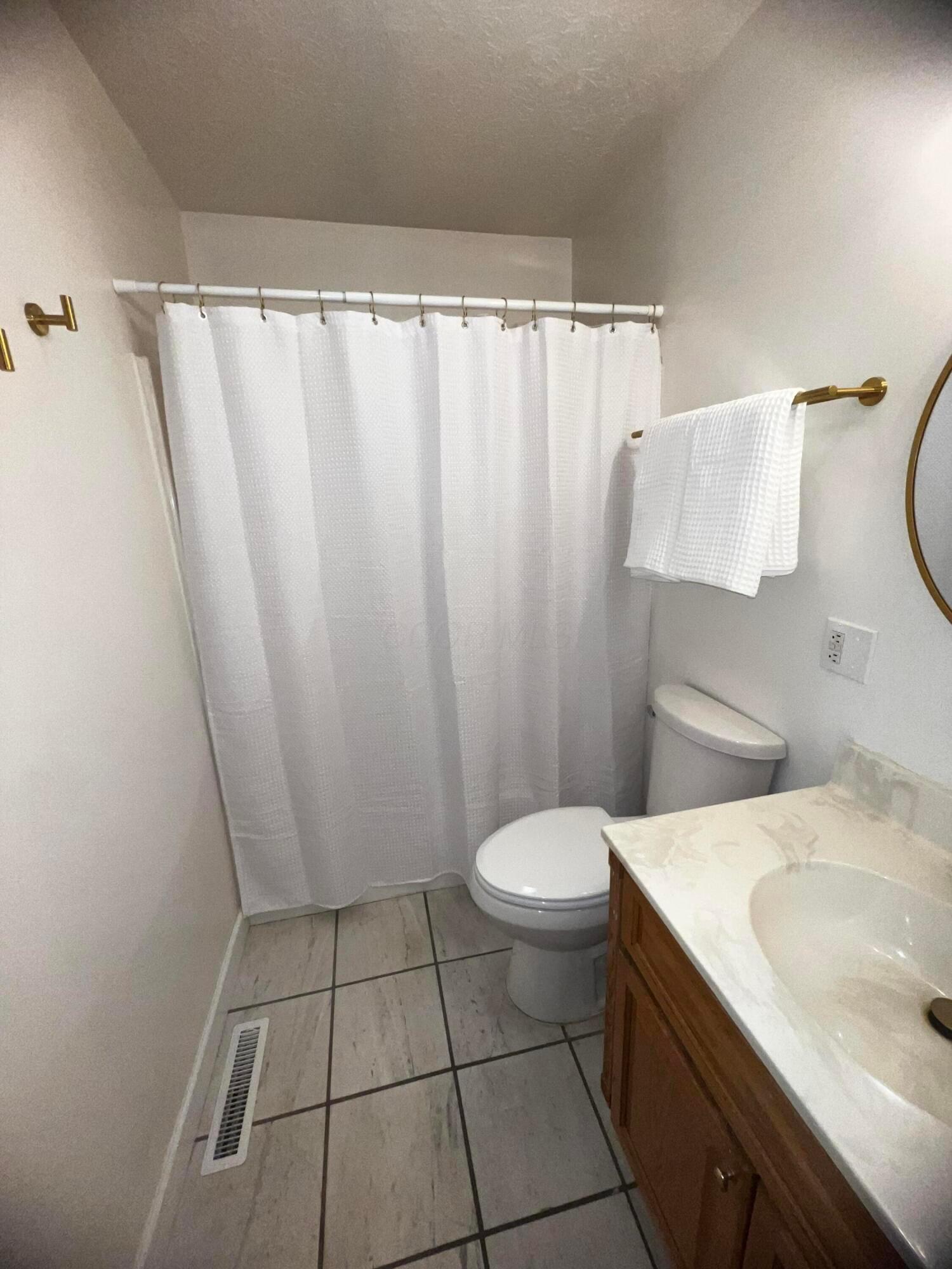 1215 Coventry Circle