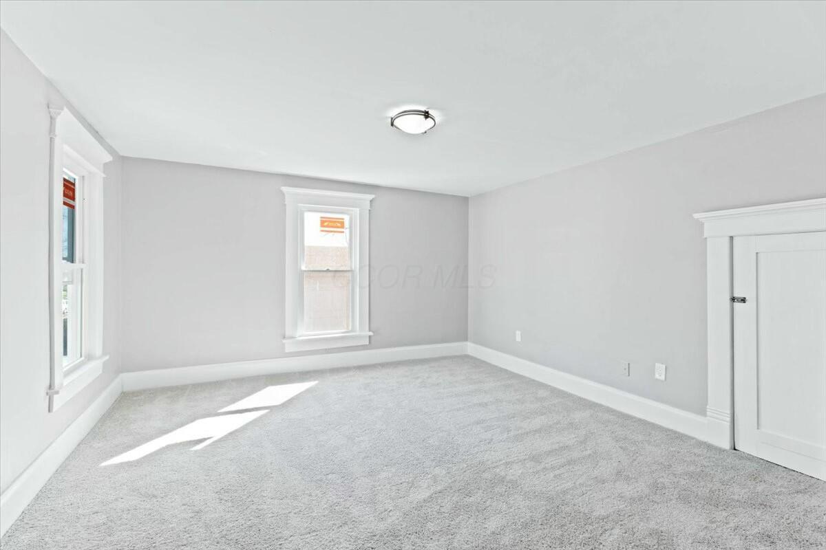 1607 Genessee Avenue