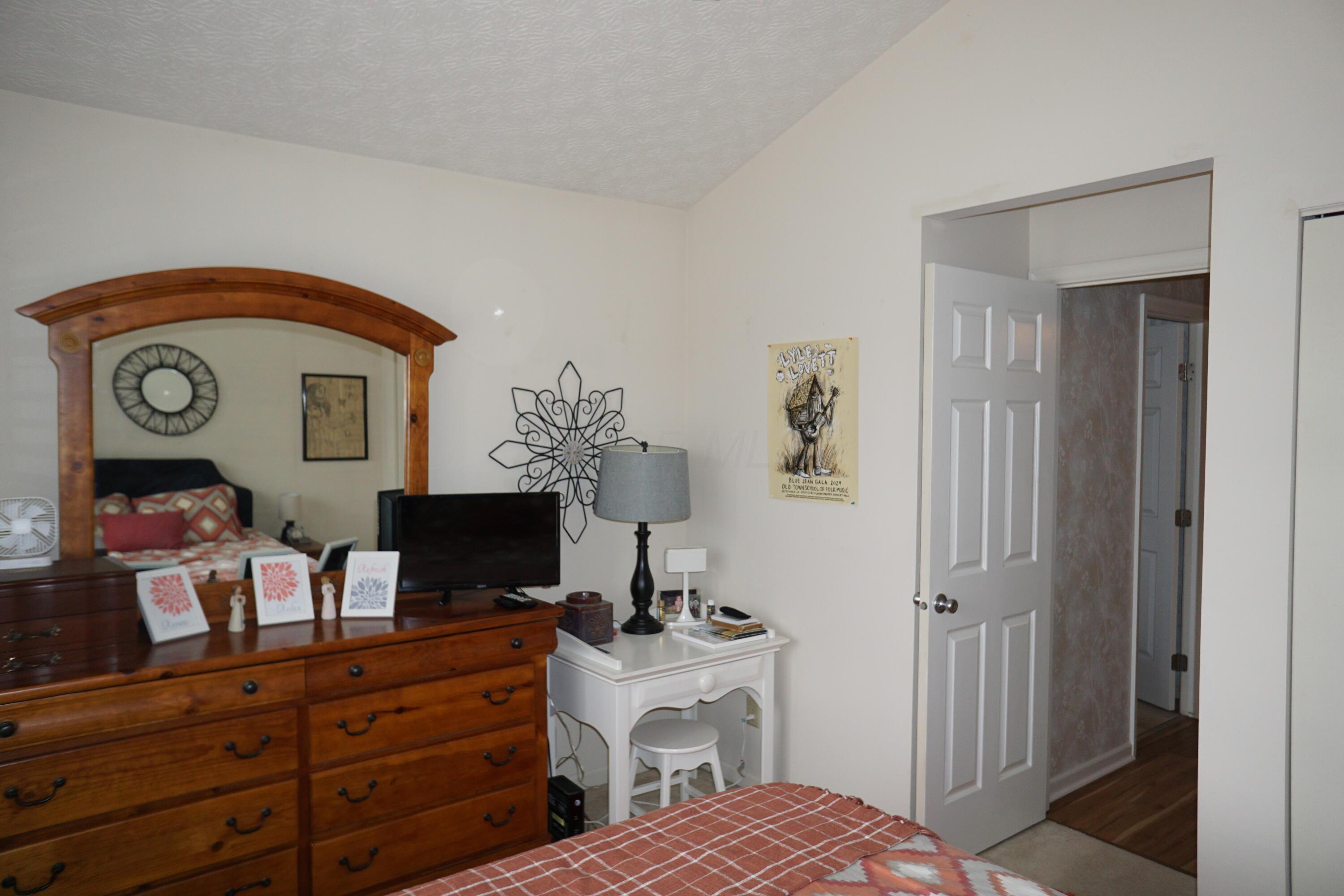 5484 Woodville Court