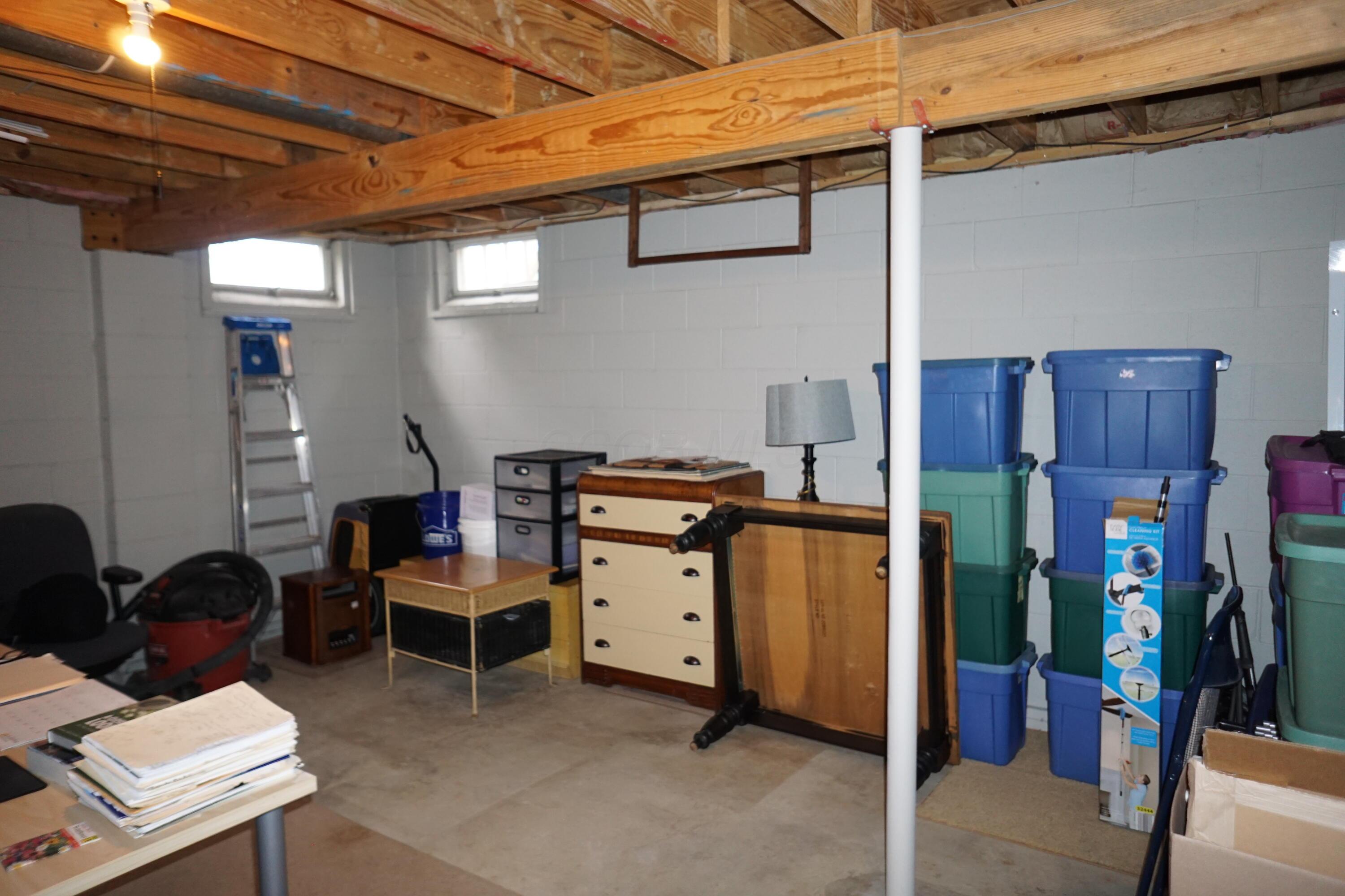 5484 Woodville Court