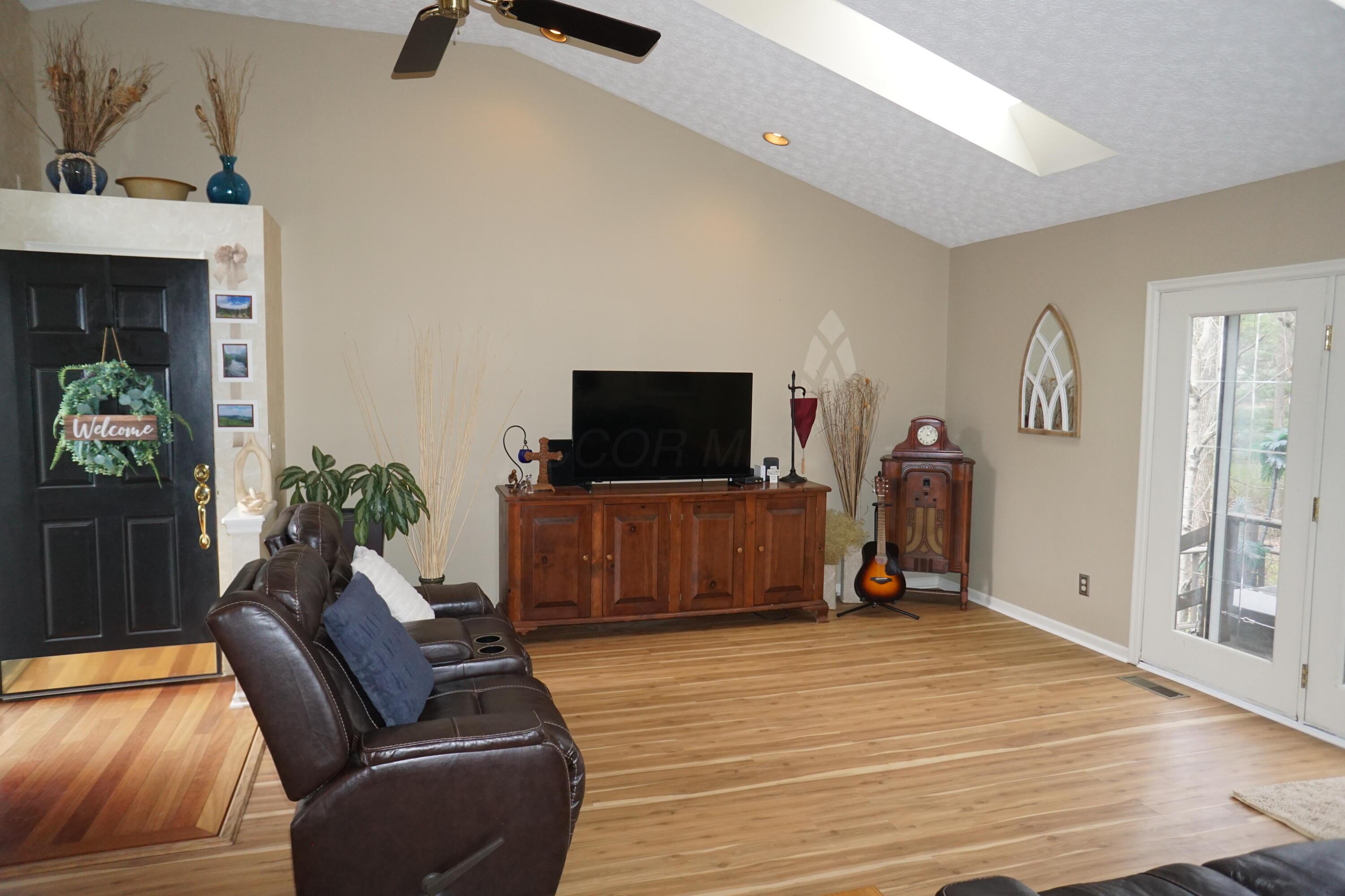 5484 Woodville Court