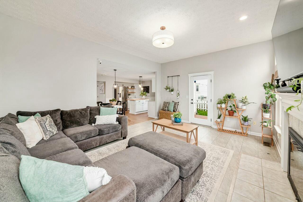 6108 Hilltop Trail Drive